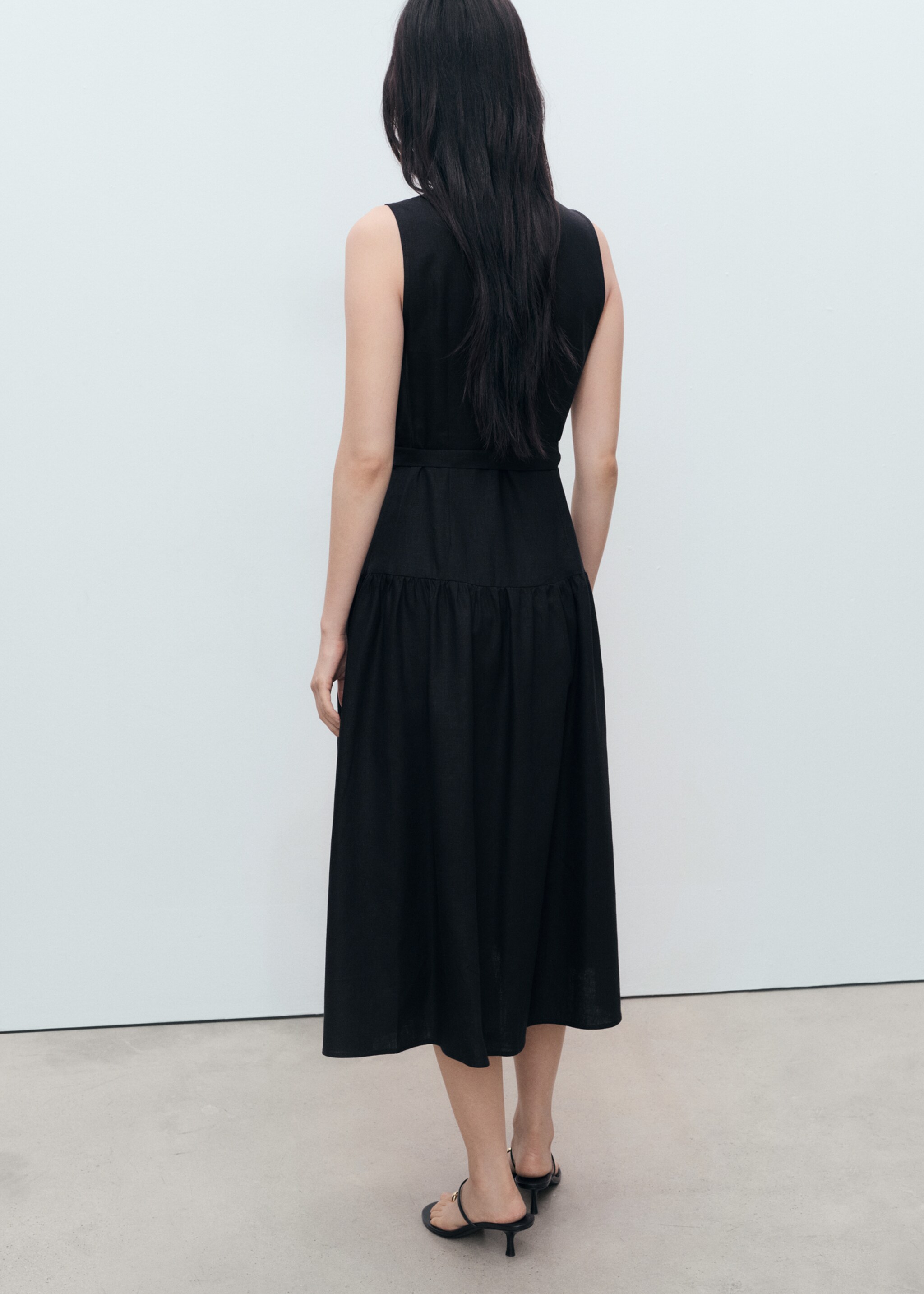 Vestido midi lino cinturón - Reverso del artículo