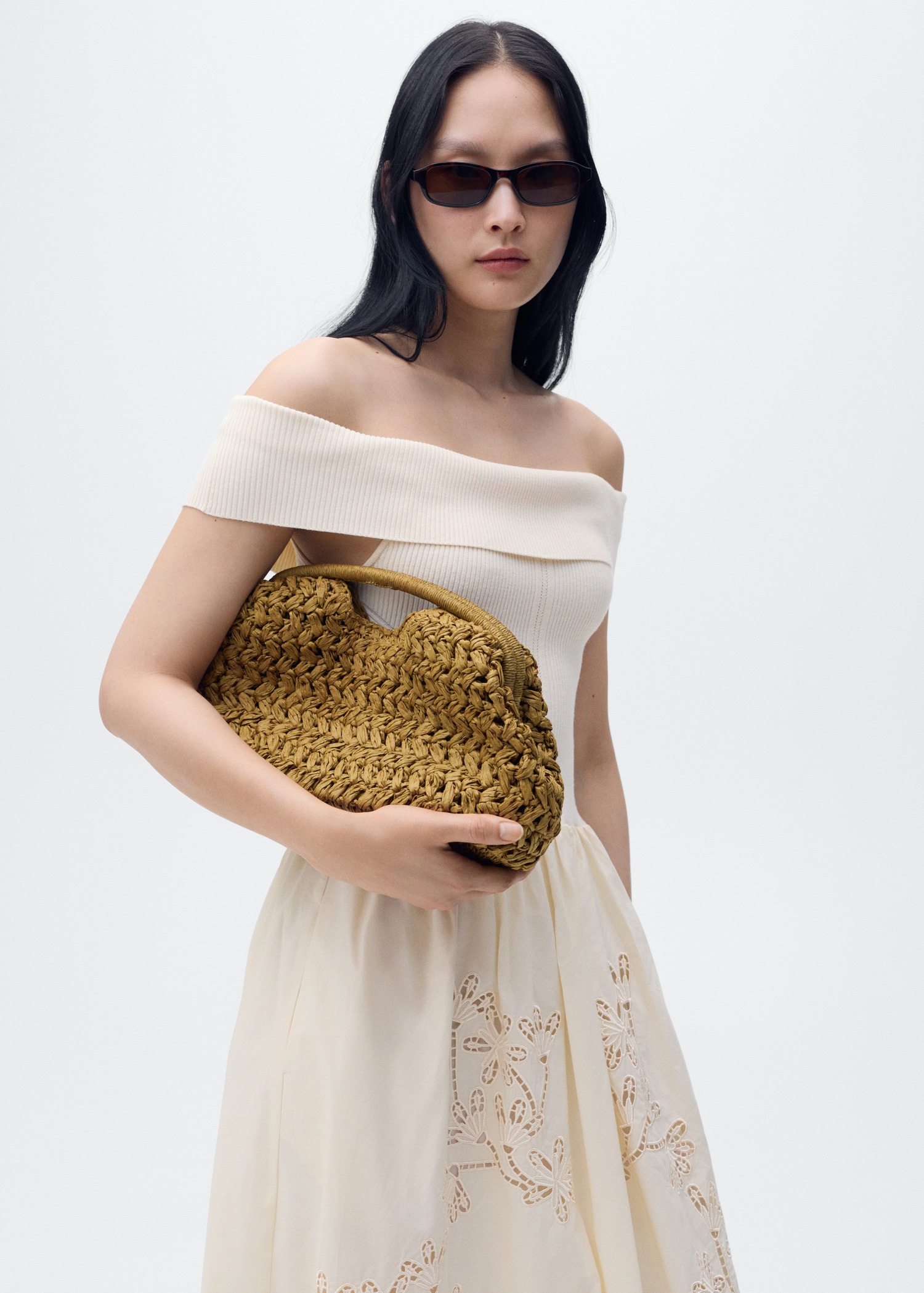 Combined dress with embroidered details - Medium plane