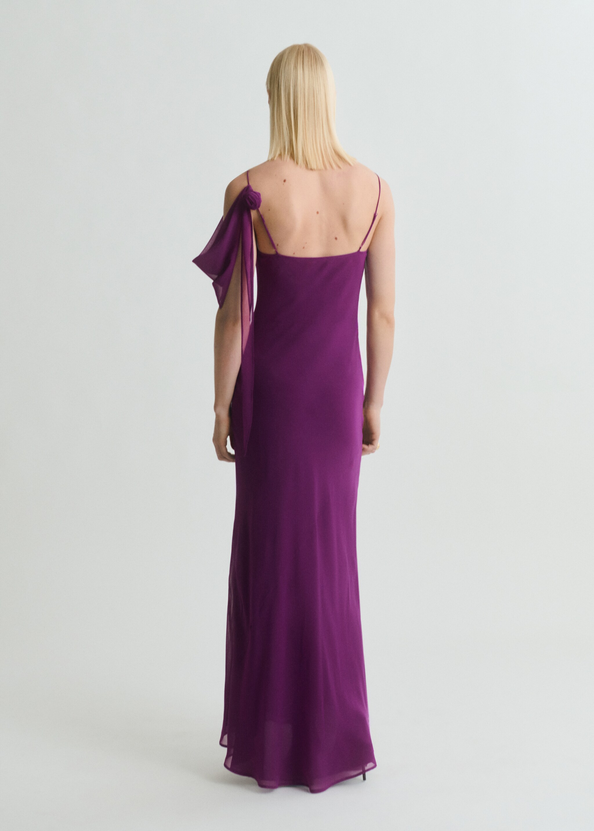 Robe drapée détail fleur - Verso de l’article