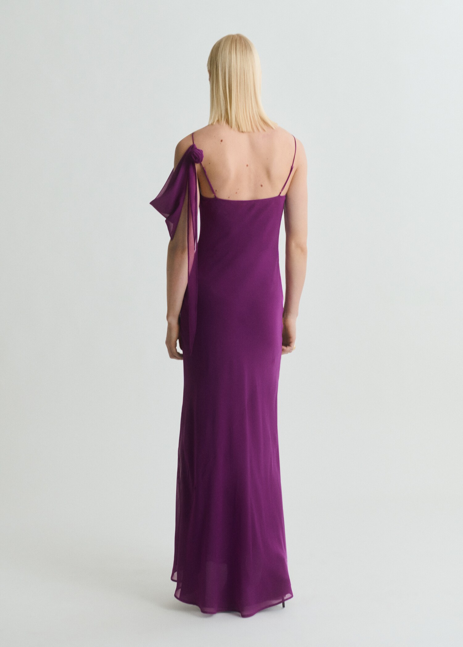 Robe drapée détail fleur - Verso de l’article