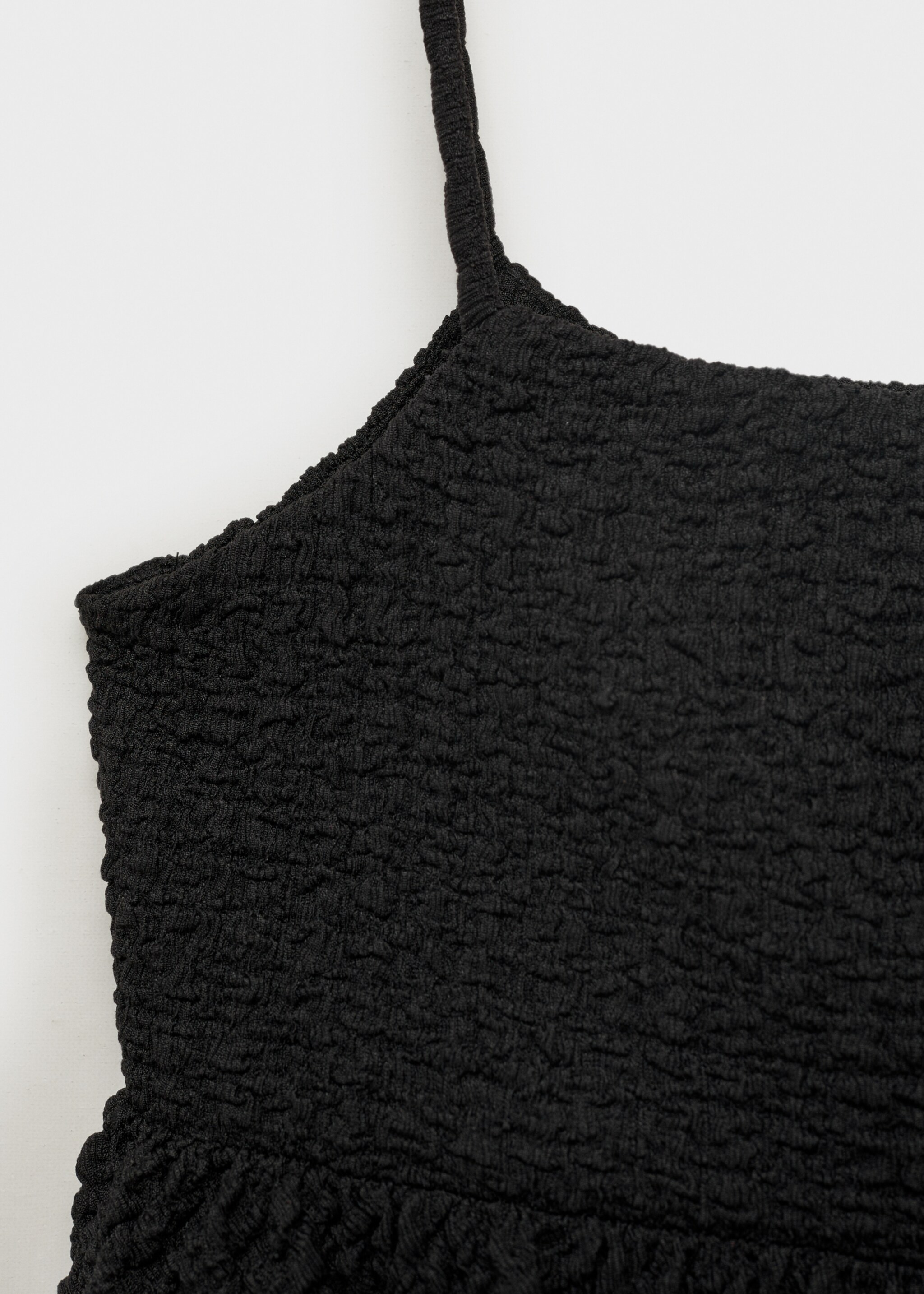 Volume textured top - Details of the article 8