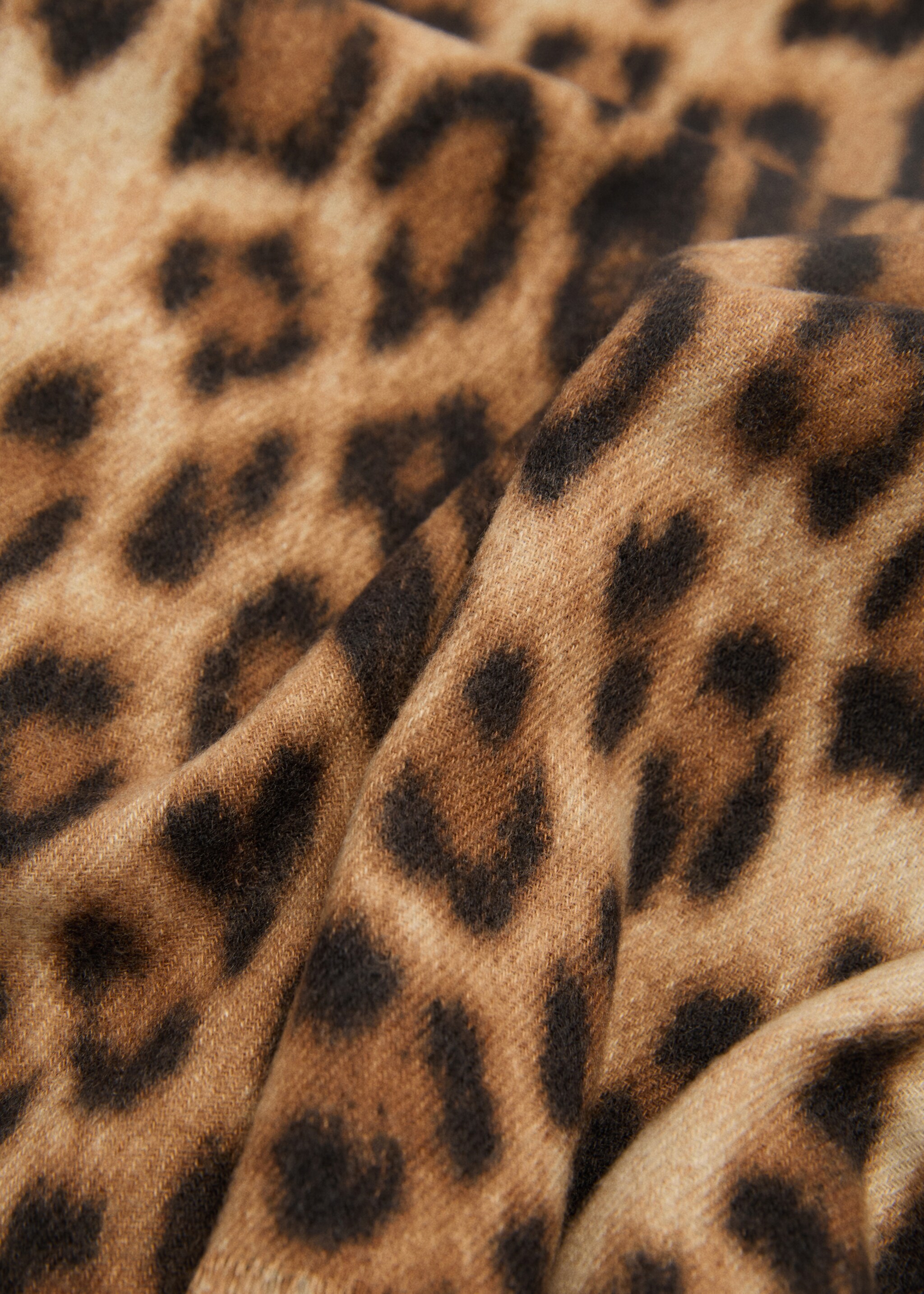 Leopard scarf - Medium plane