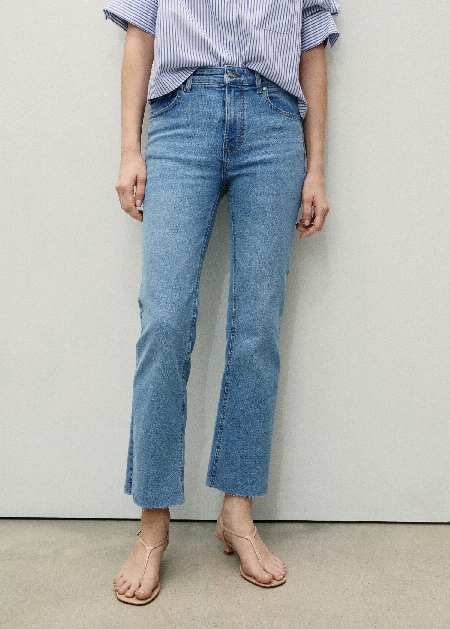 Flared-Crop-Jeans Sienna - Mittlere Ansicht