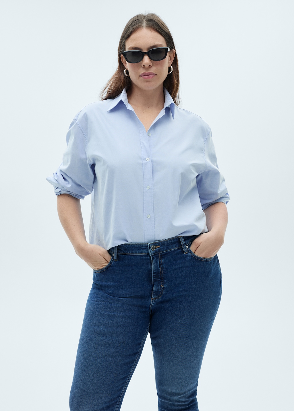 Mid-rise skinny jeans