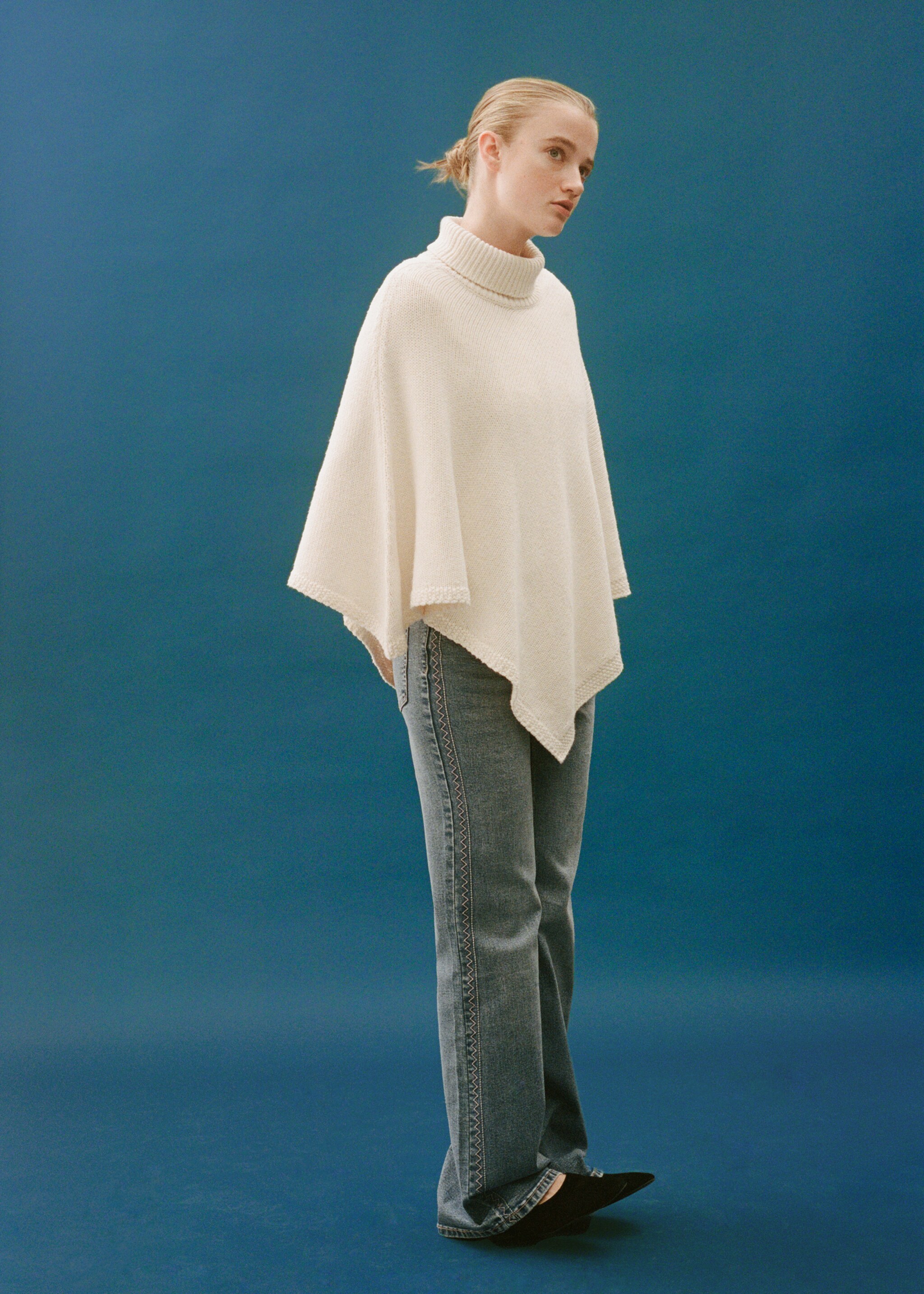 Embroidered details jeans - Details of the article 5