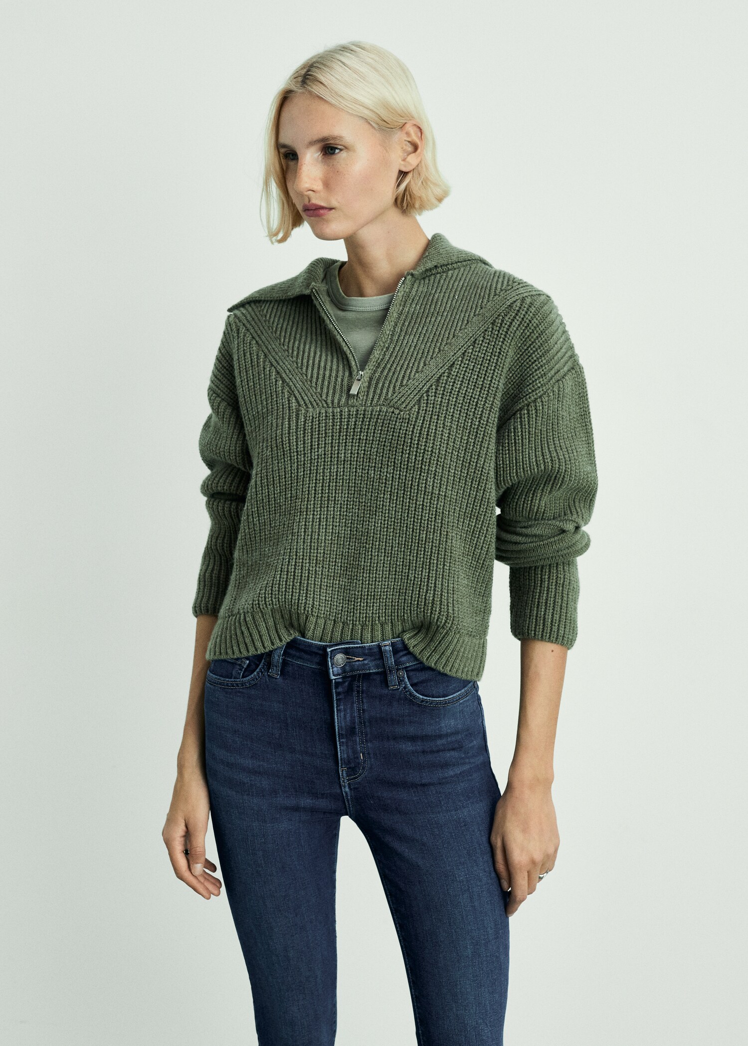 High-rise skinny jeans - Details of the article 1