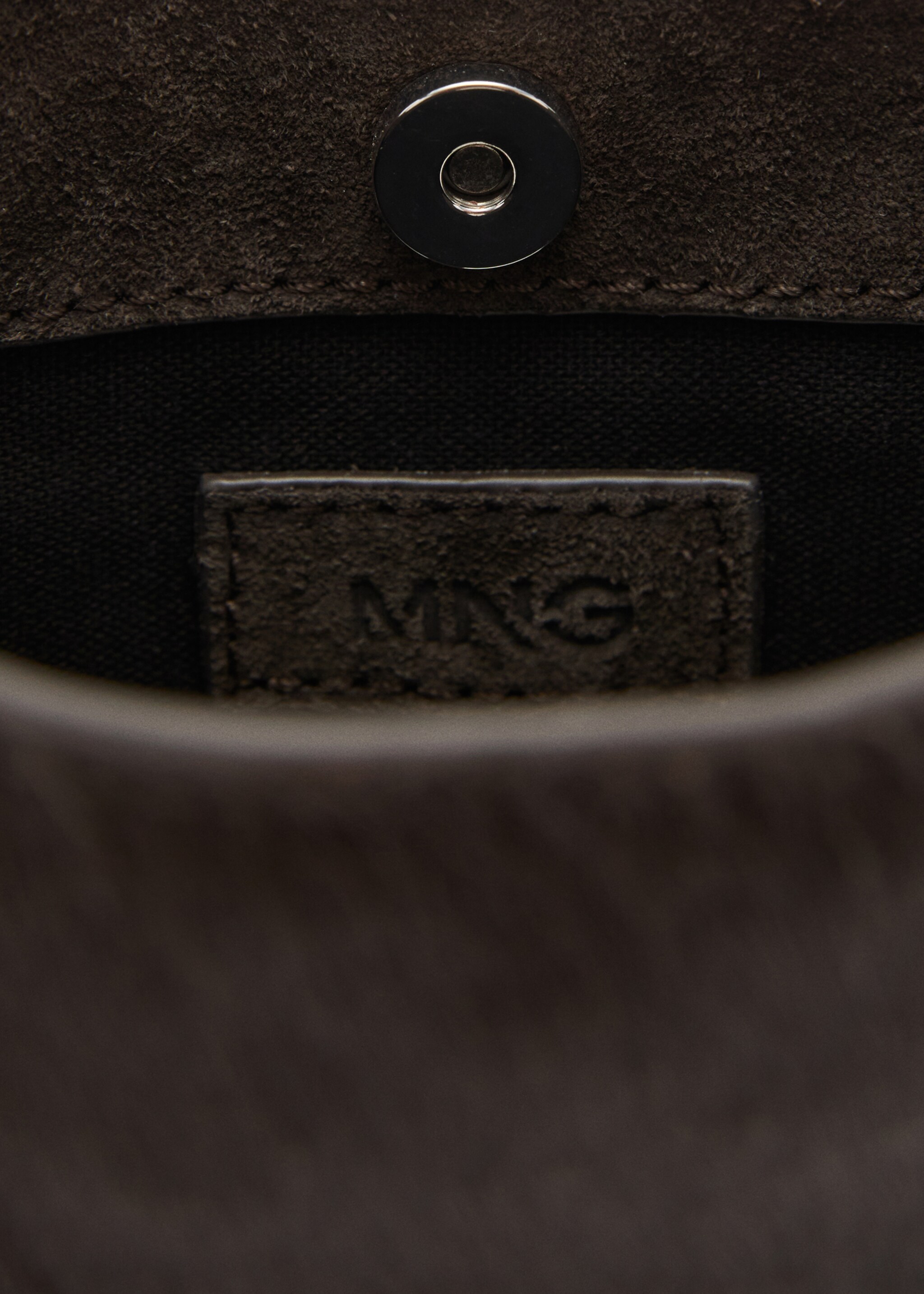Cow leather shoulder bag - Details of the article 2