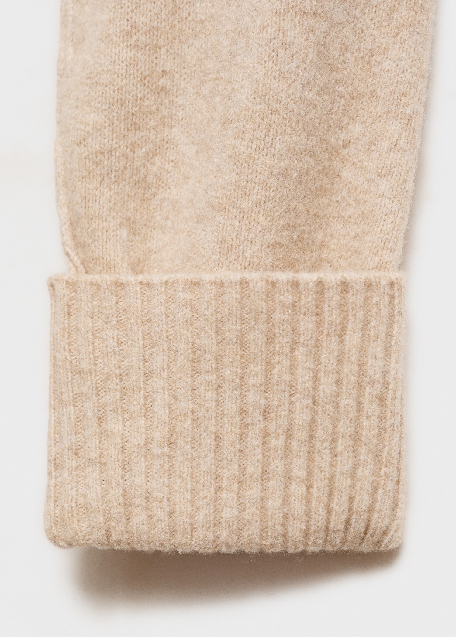 Pullover mit umgeschlagenen Ärmeln - Detail des Artikels 0