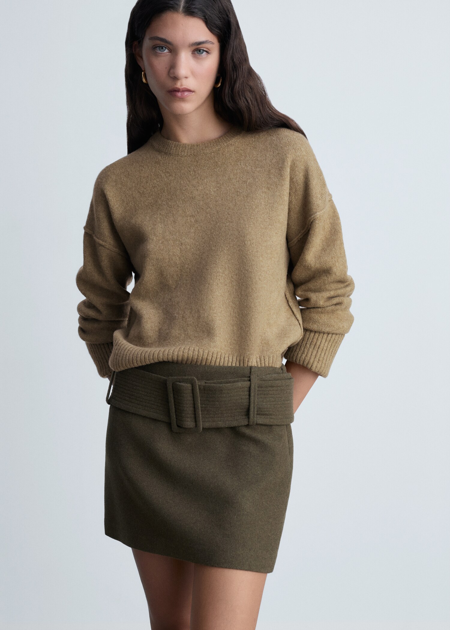 Pullover mit umgeschlagenen Ärmeln - Mittlere Ansicht