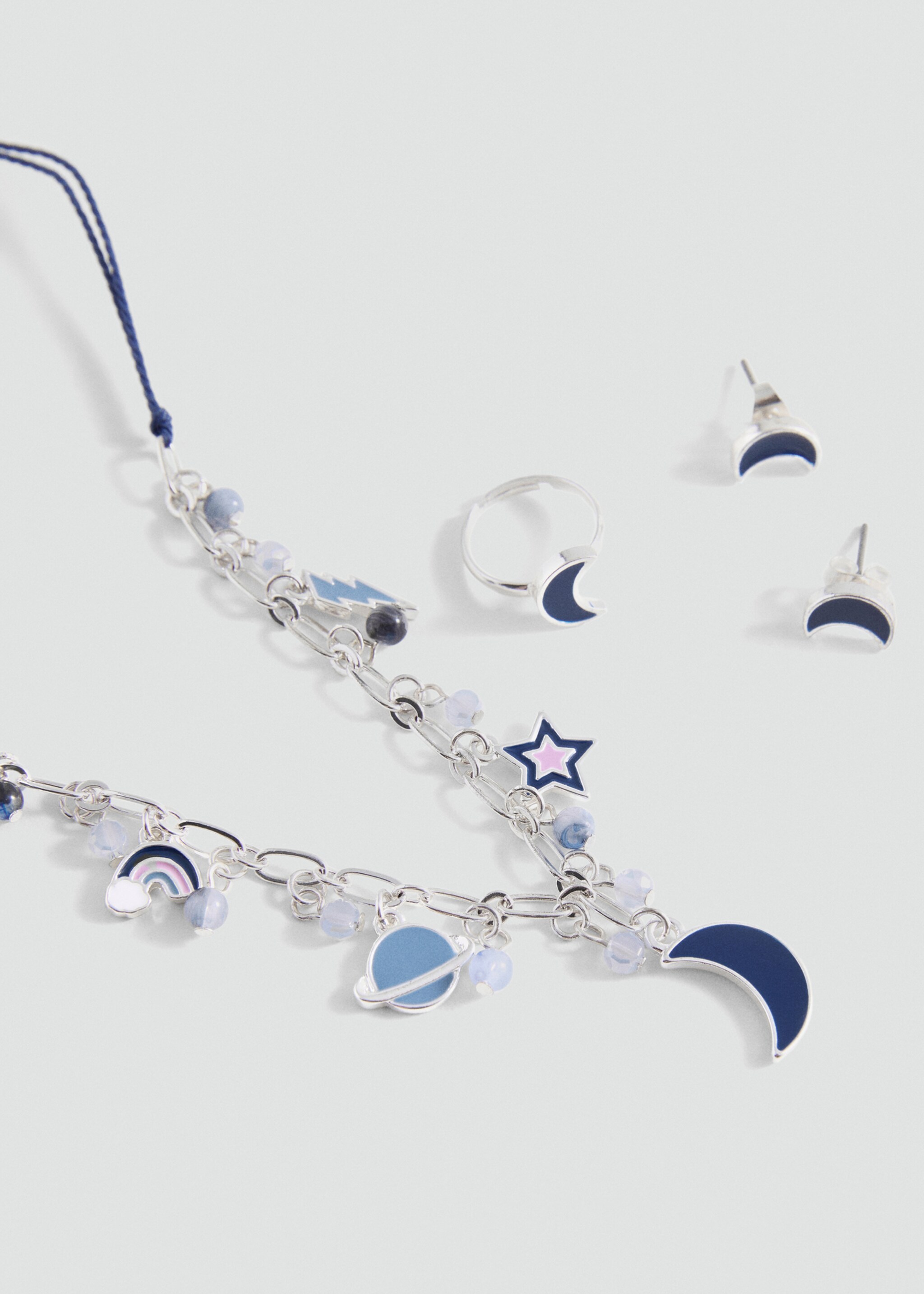 Collier perles combinées - Plan moyen