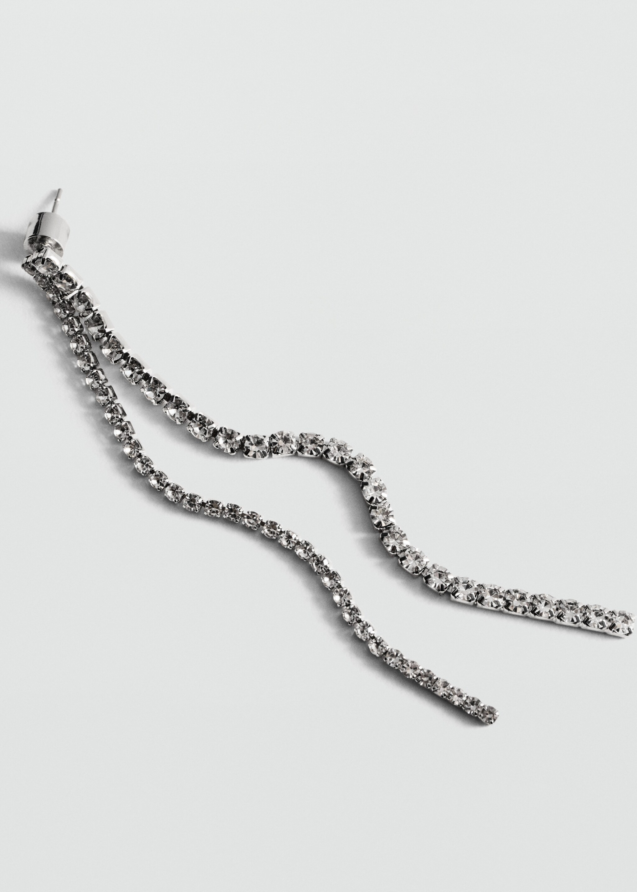 Boucles d'oreilles fil cristaux - Plan moyen