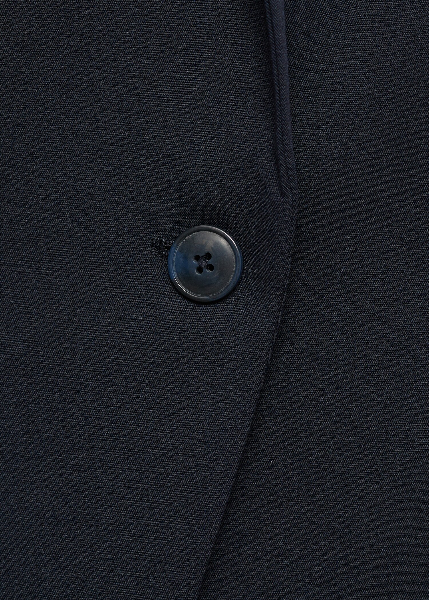 Fitted suit jacket - Details of the article 0