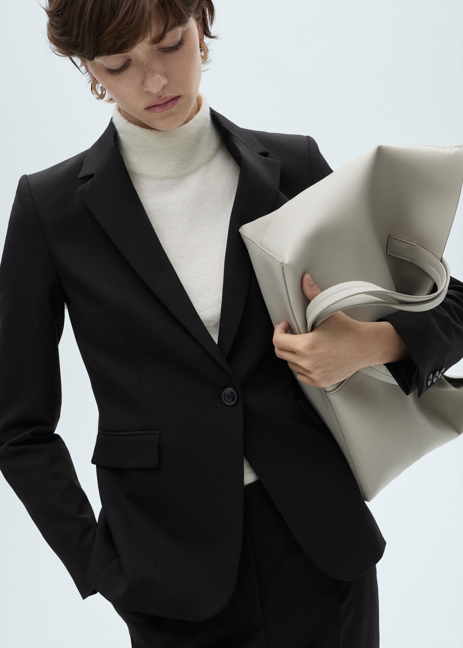Fitted suit jacket - Details of the article 2