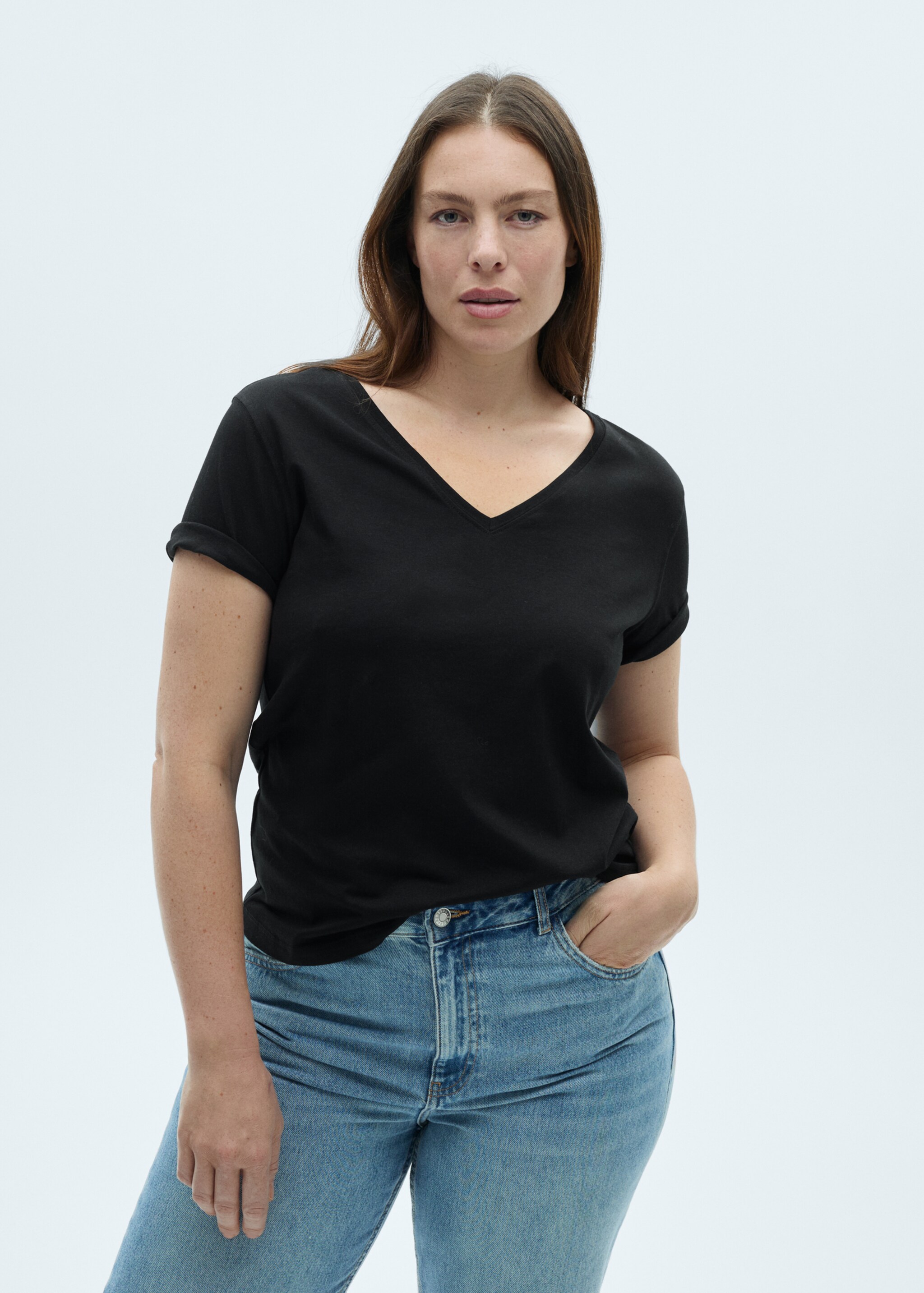 V-neck cotton T-shirt - Details of the article 5
