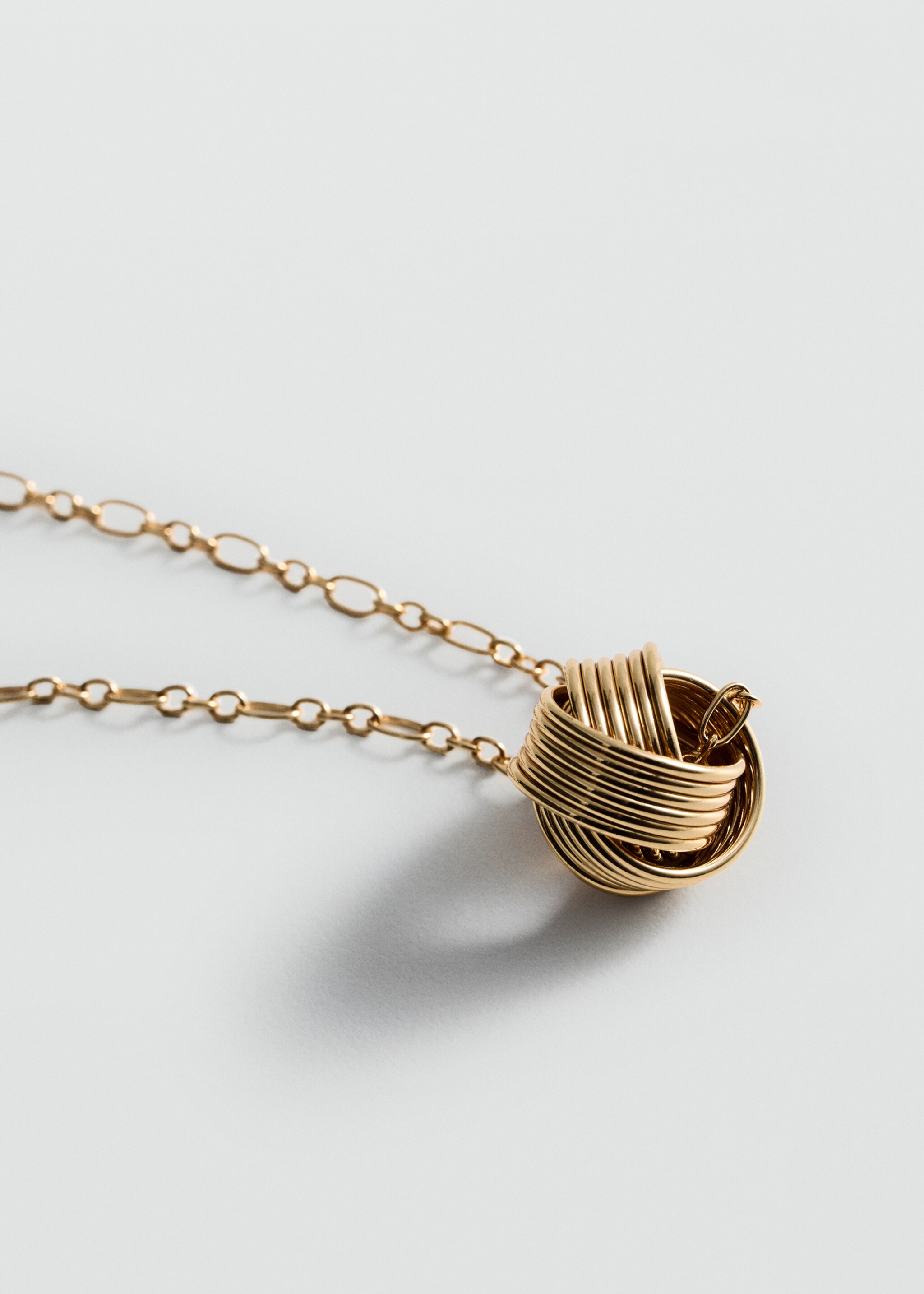 Interlocking hoops pendant chain necklace - Medium plane