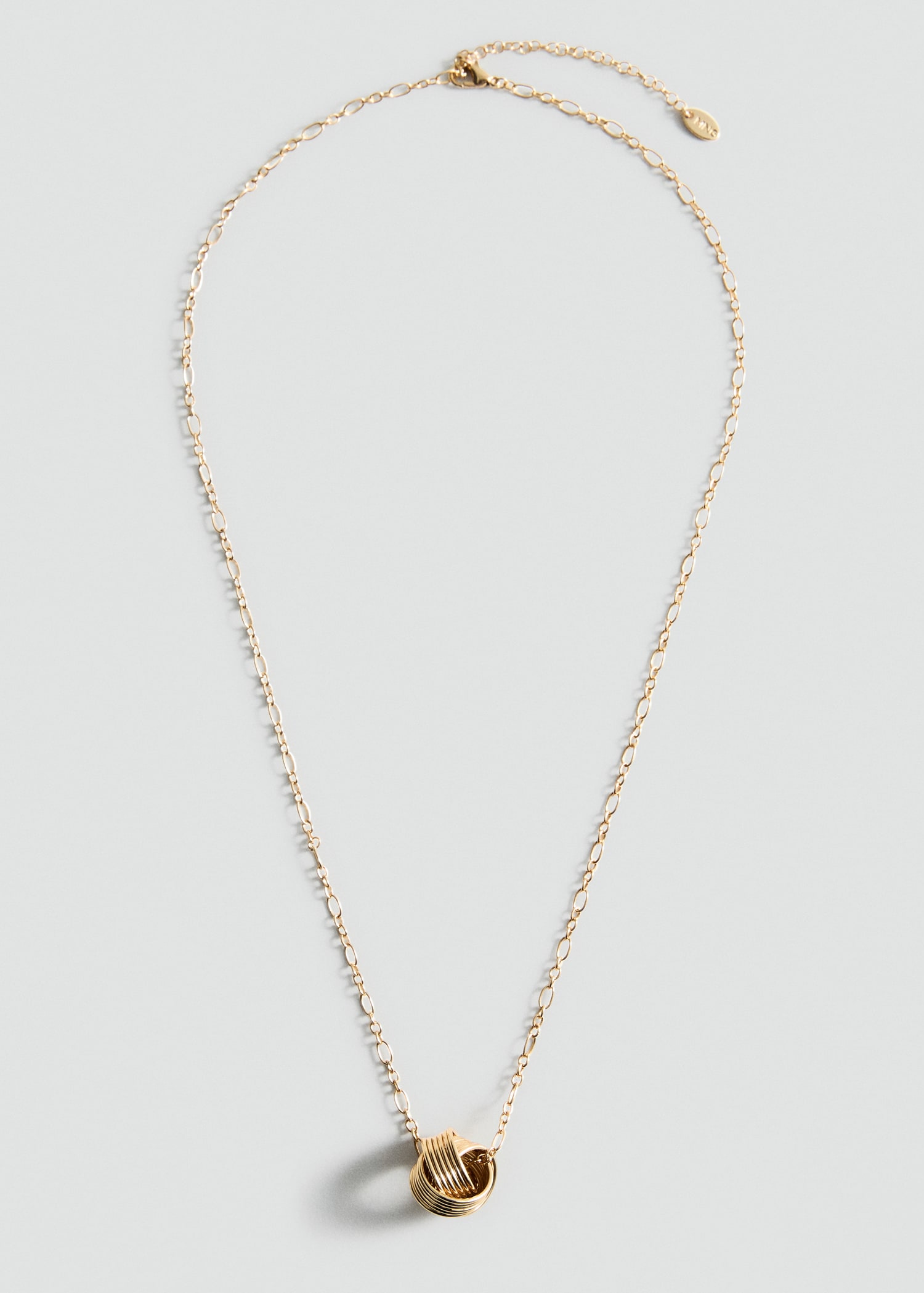 Collar cadena colgante aros entrelazados - Artículo sin modelo