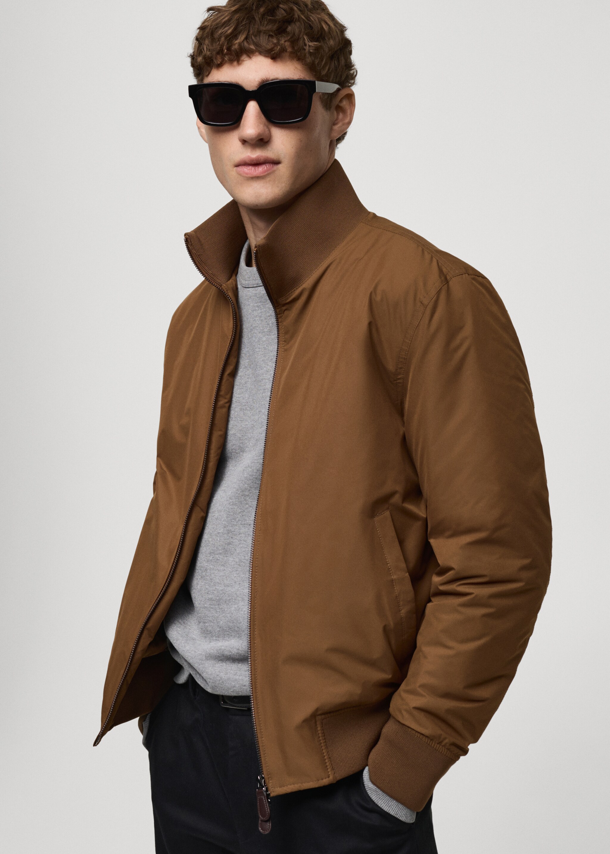 Water-repellent quilted bomber jacket - Details of the article 6