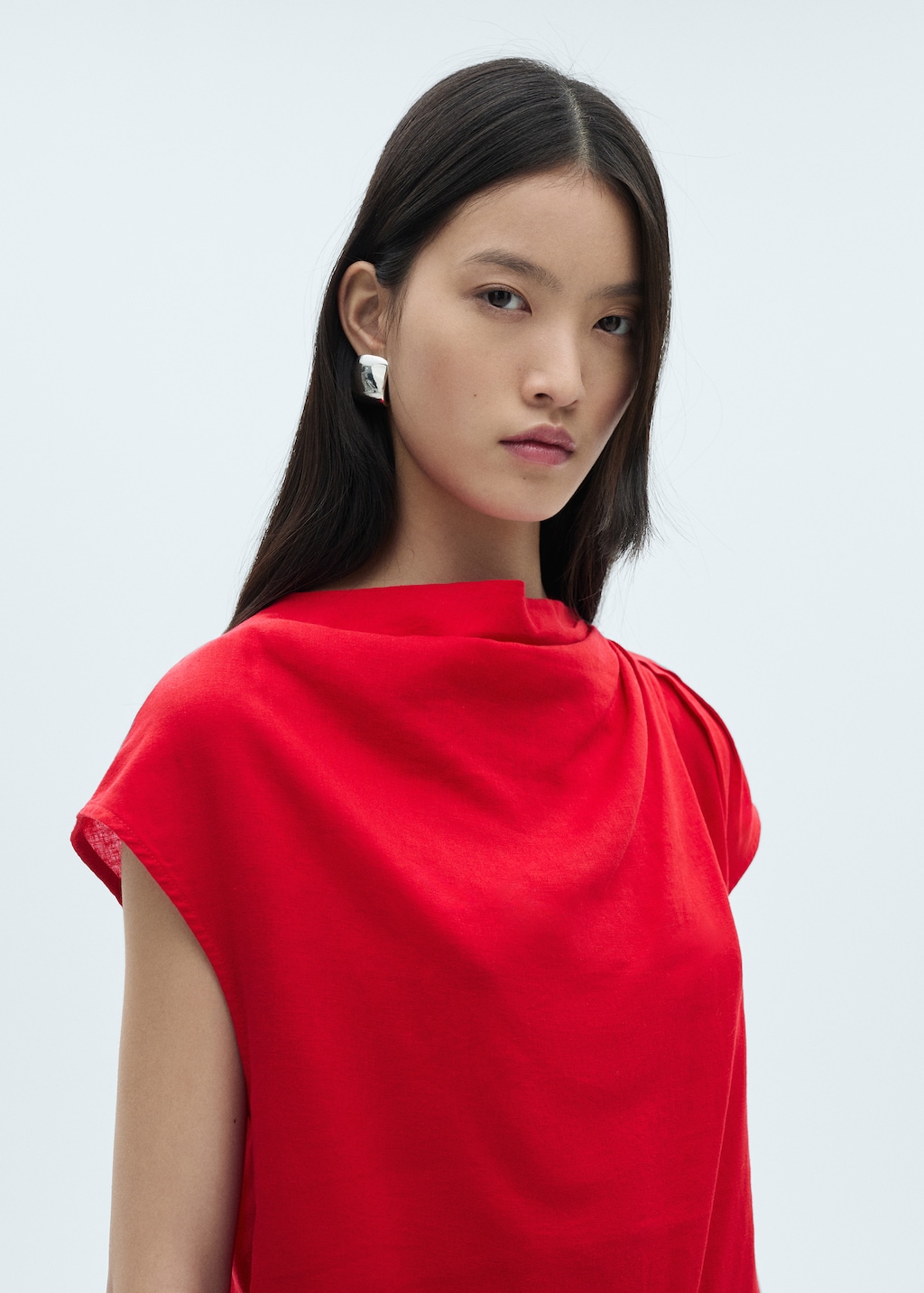 Linen dress with draped collar