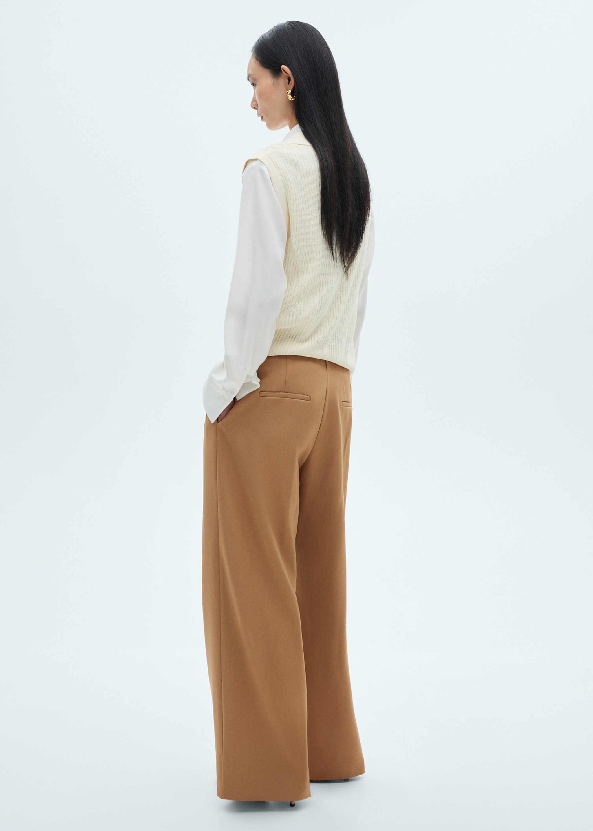Wideleg pleated trousers - Reverse of the article