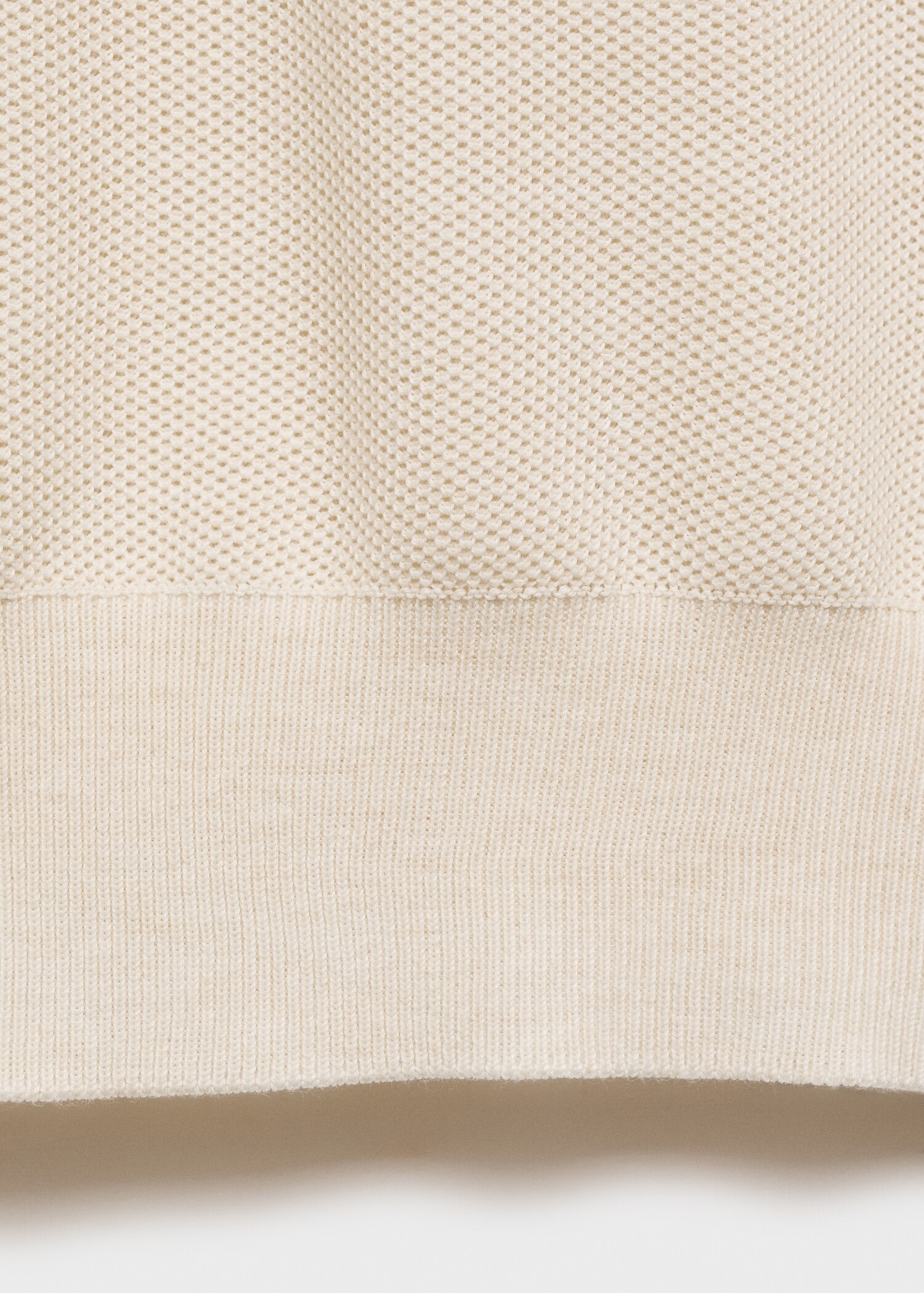 Micro-structured cotton knitted polo shirt - Details of the article 0