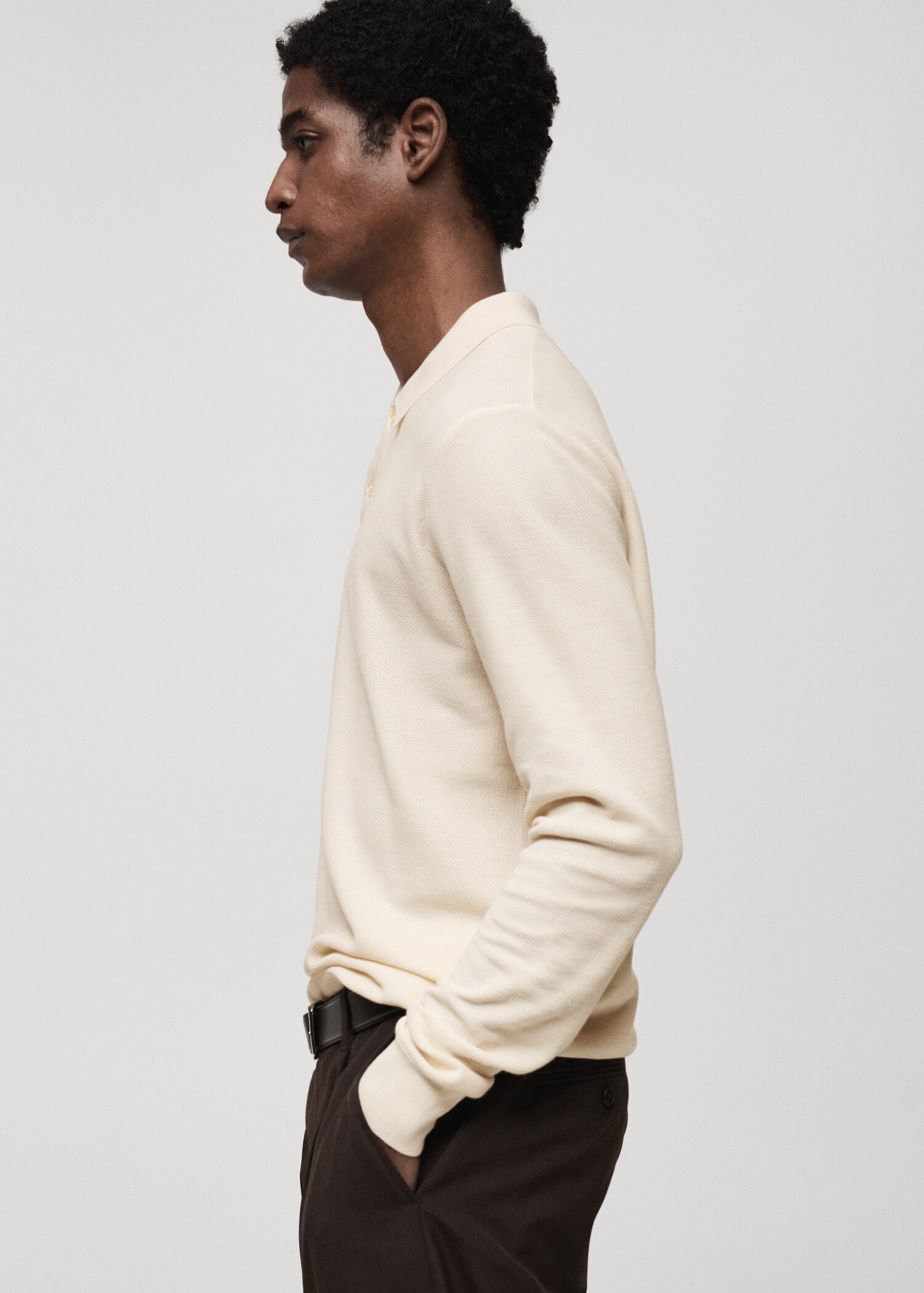 Micro-structured cotton knitted polo shirt - Details of the article 2