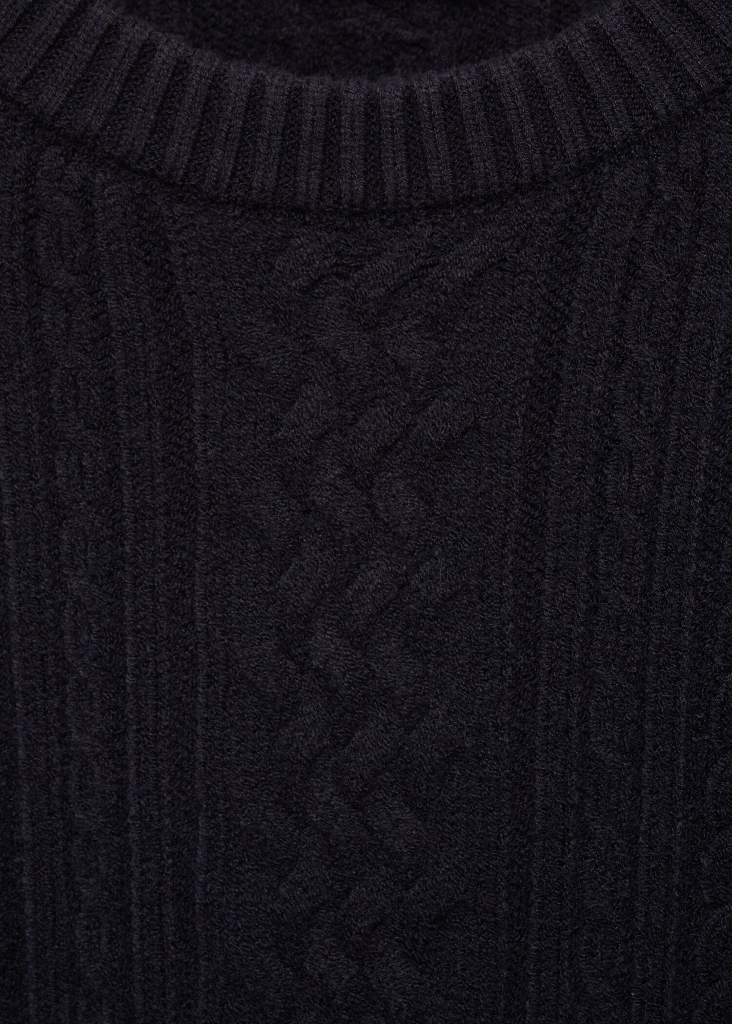 Braided knitted sweater - Details of the article 8