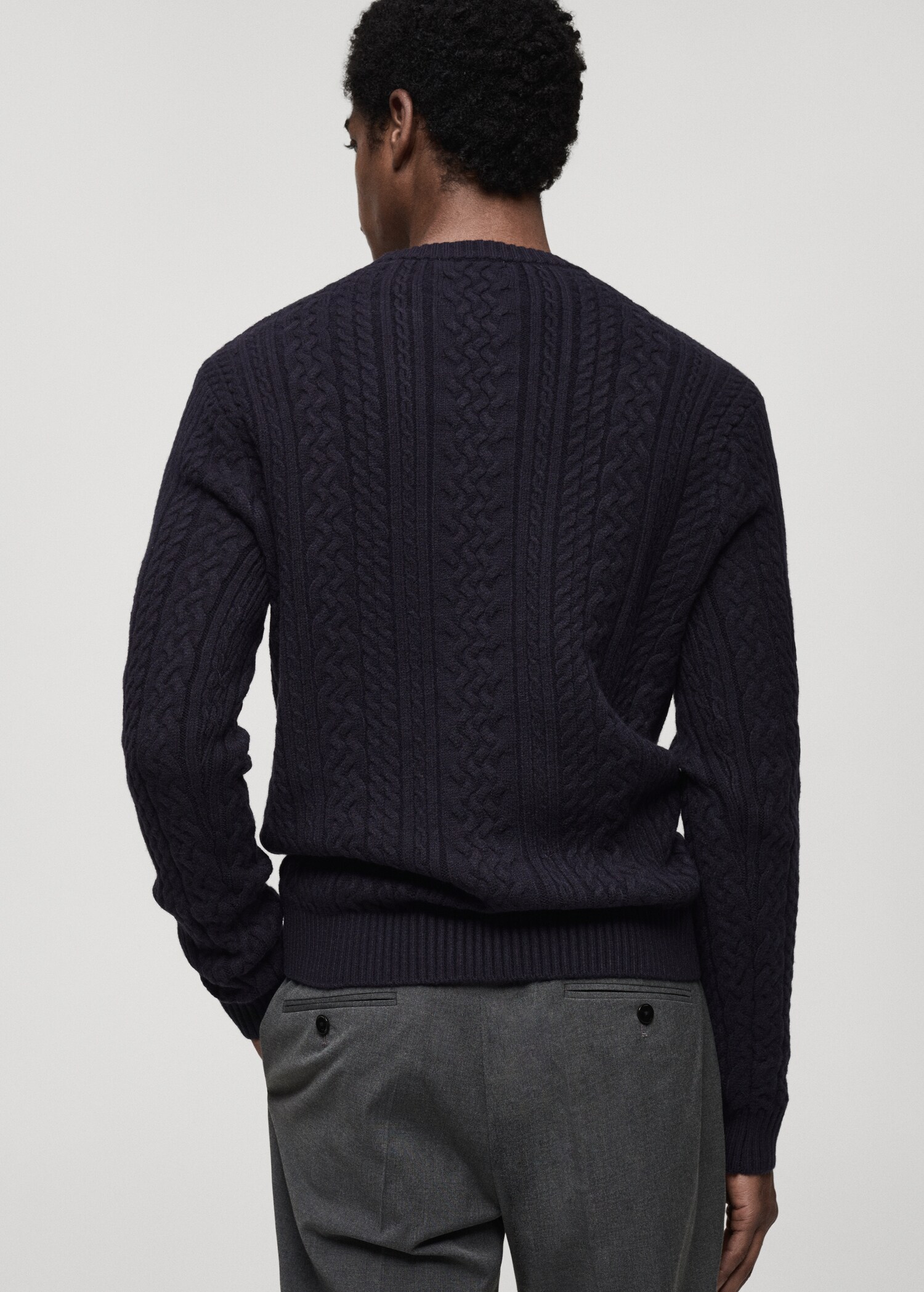 Braided knitted sweater - Reverse of the article
