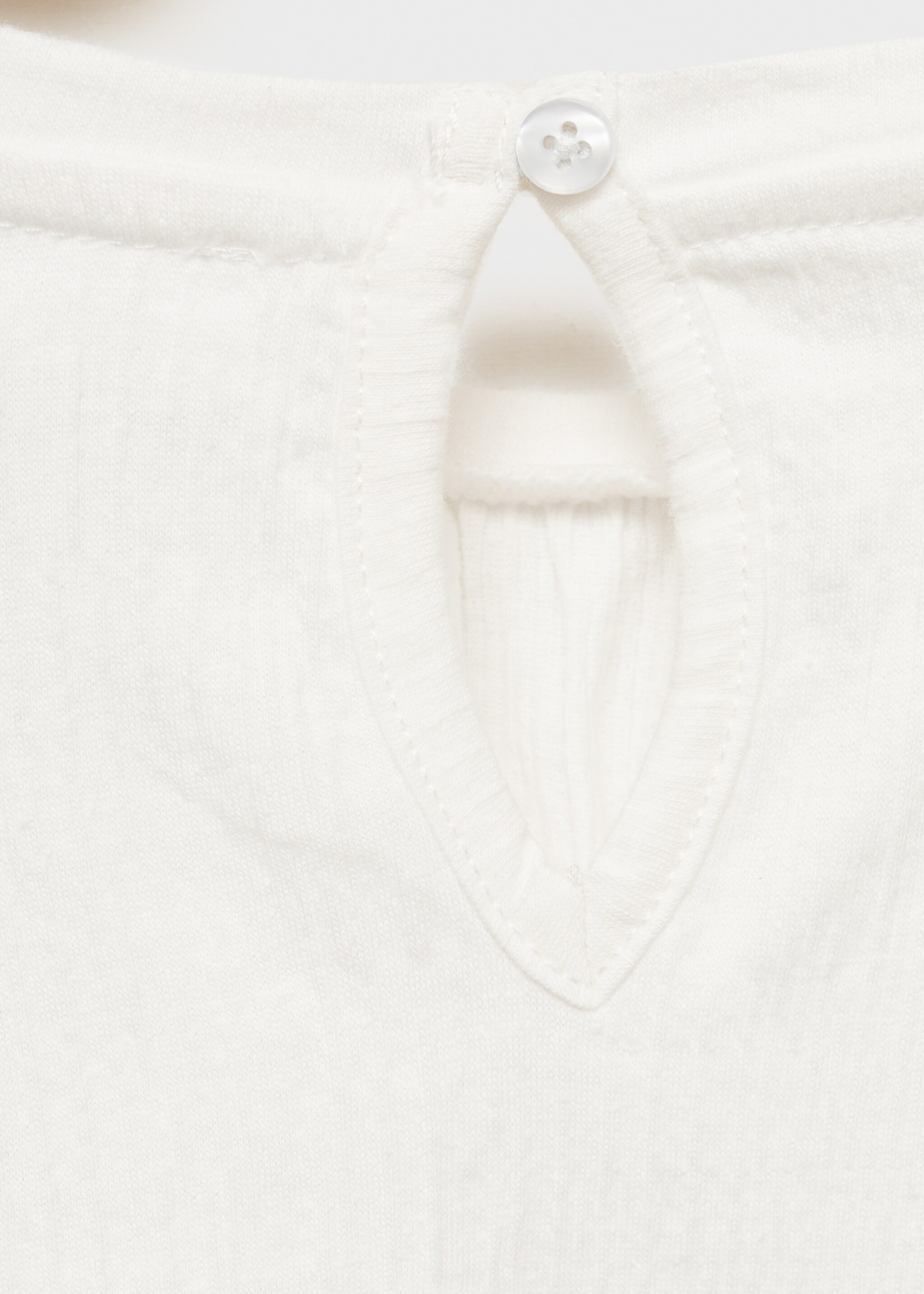 Ruffled sleeve T-shirt - Details of the article 0