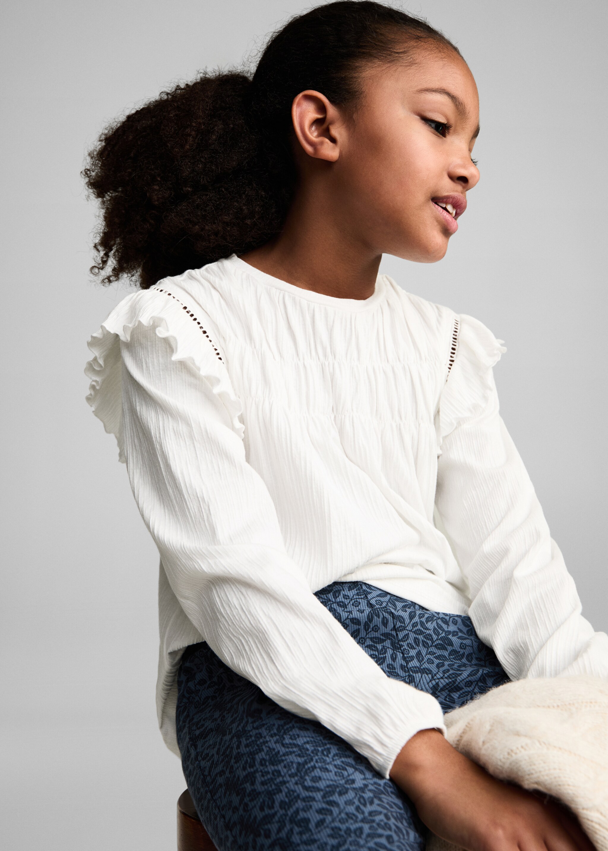 Ruffled sleeve T-shirt - Details of the article 2