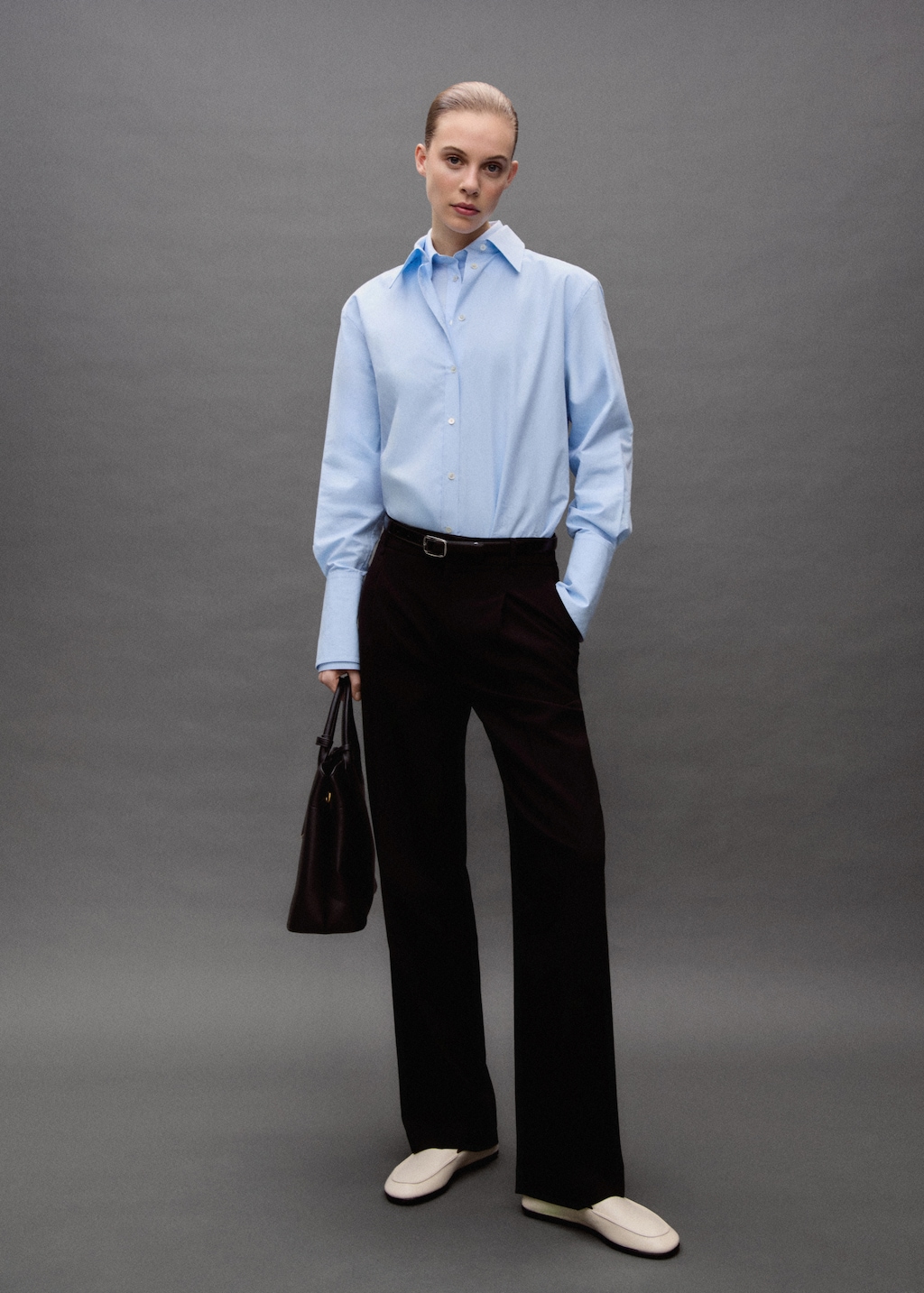 Straight-fit pleated pants