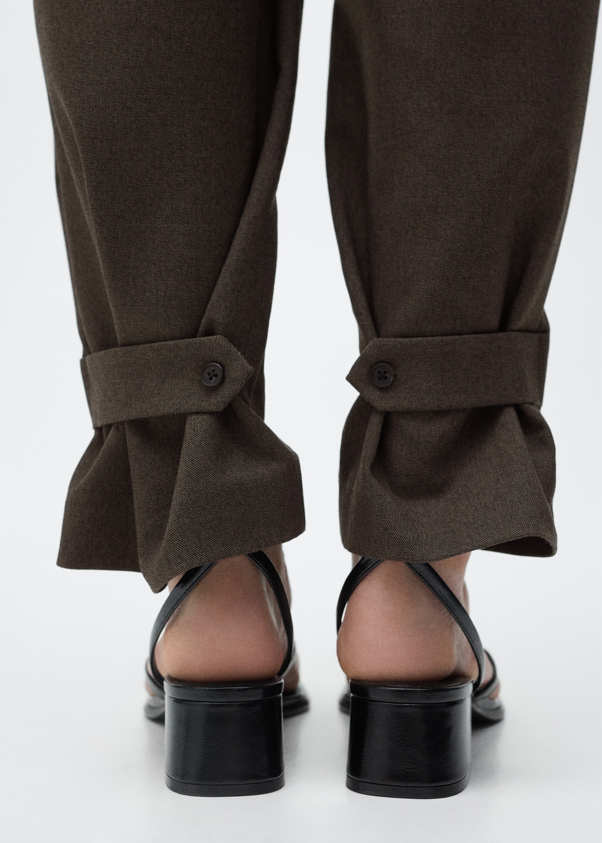 Buttoned-hem Wide-leg trousers - Details of the article 6
