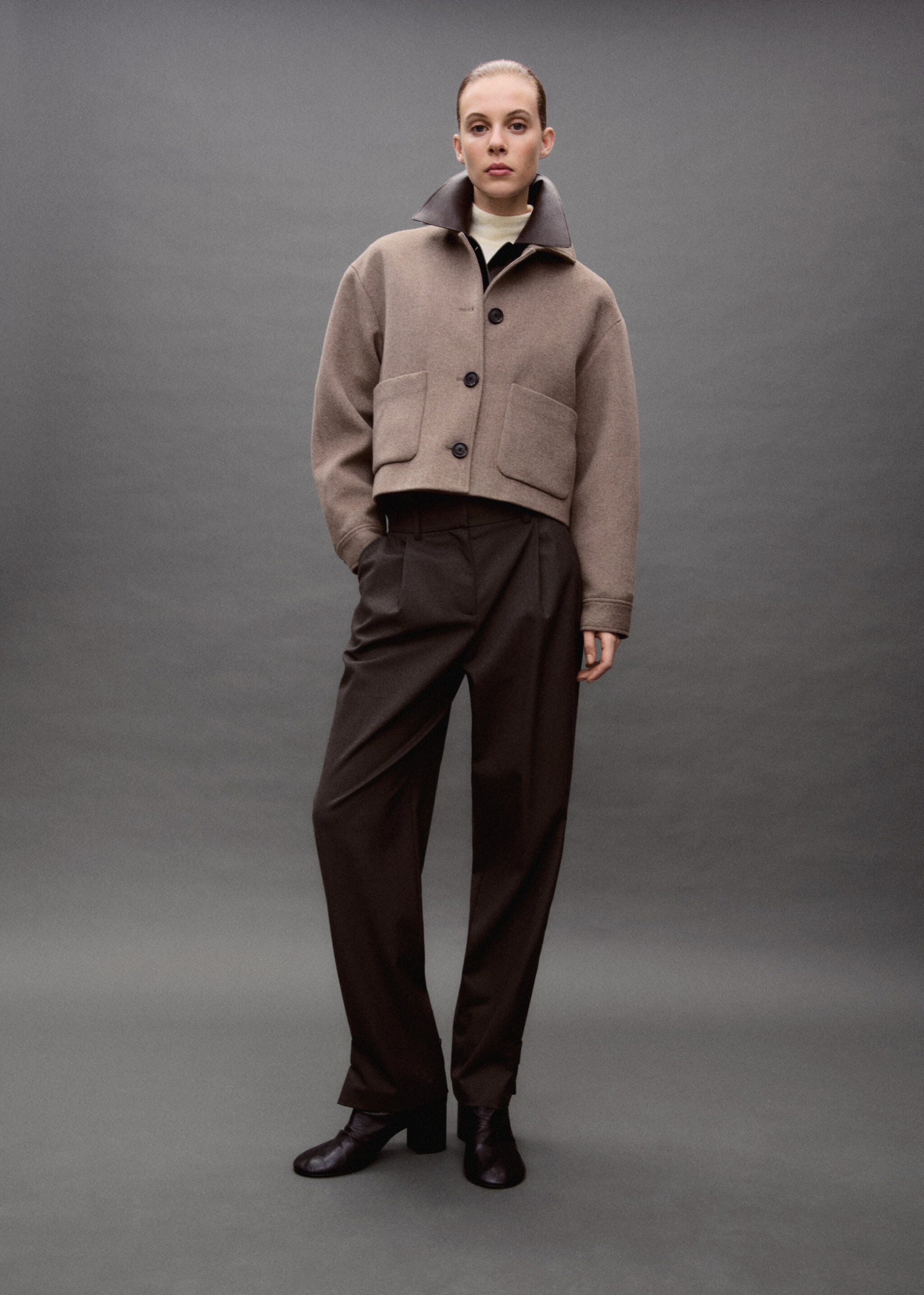 Buttoned-hem Wide-leg trousers - Details of the article 9