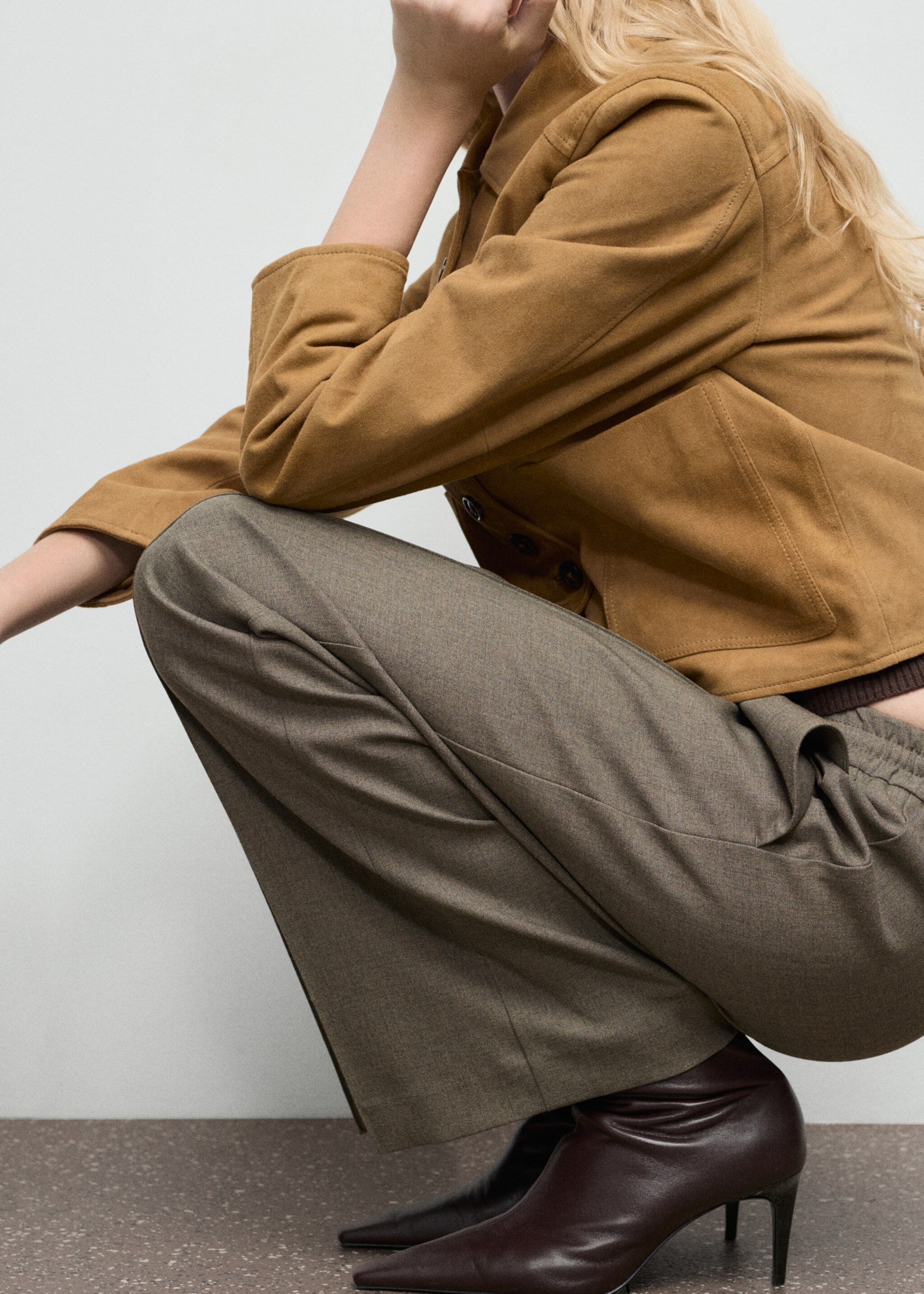 Wideleg trousers with elastic waist - Details of the article 2, Green. Ref: 87011516-00.