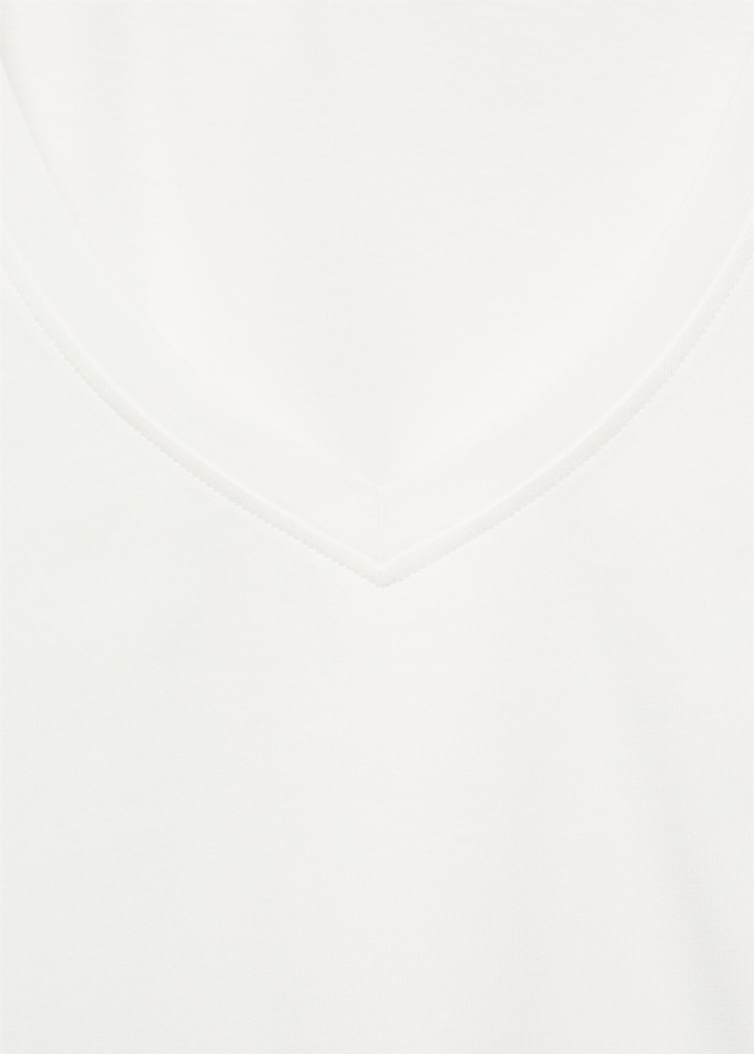 V-neck T-shirt - Details of the article 8