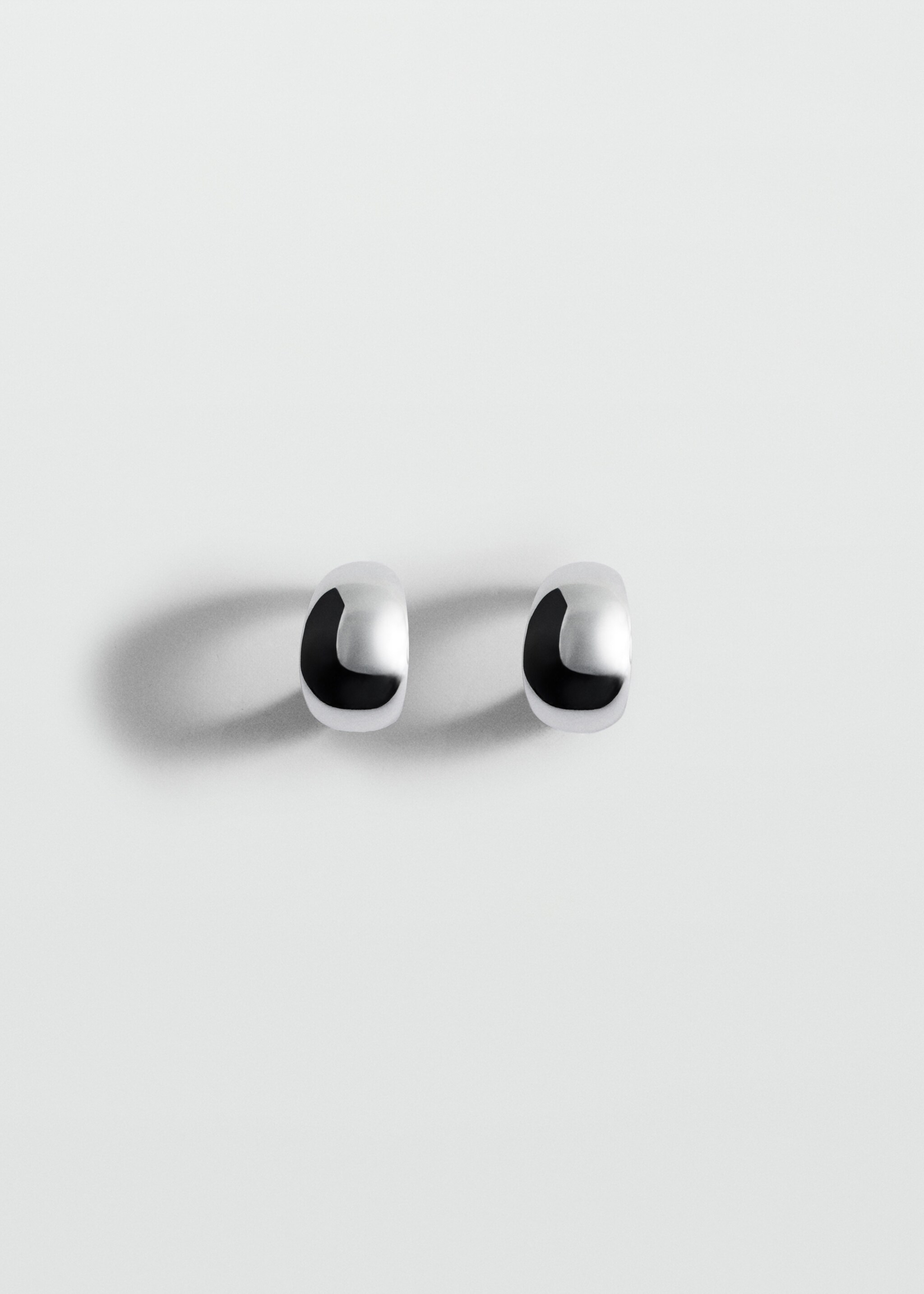 Volume hoop earrings - Article without model