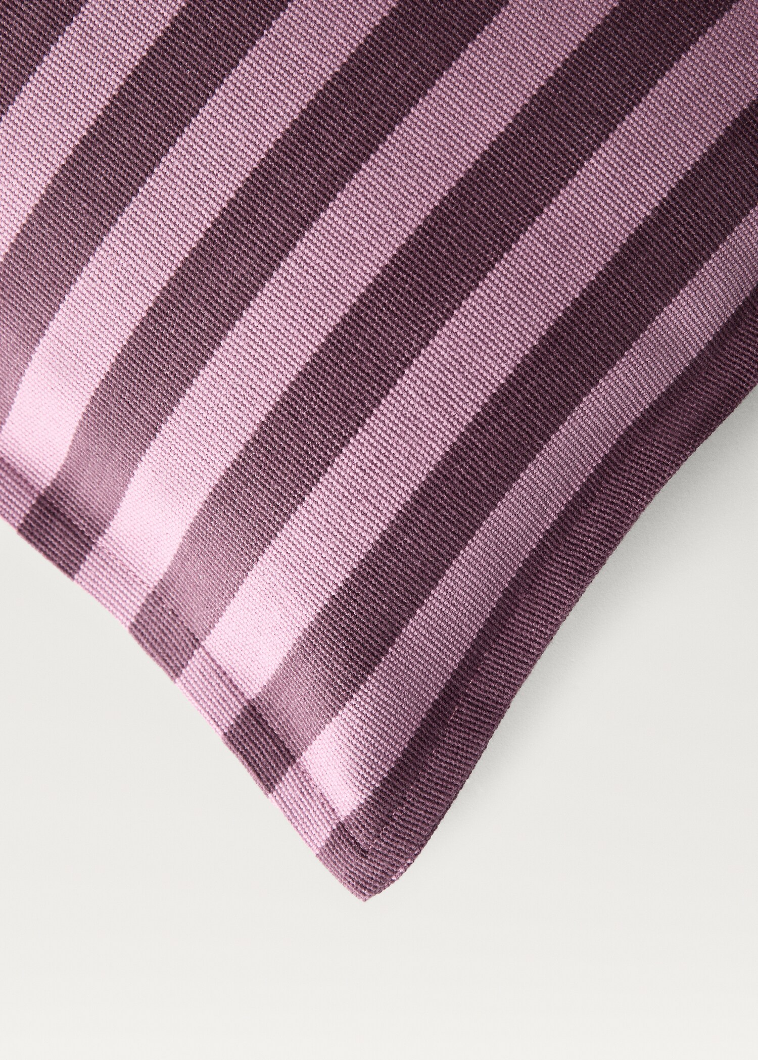 Cotton cushion cover with woven stripe, 30x50cm - Home | MANGO USA