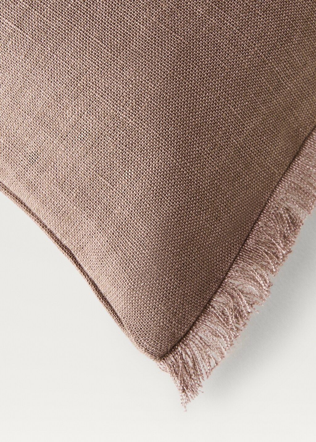Linen cushion cover with fringes 50x50 cm