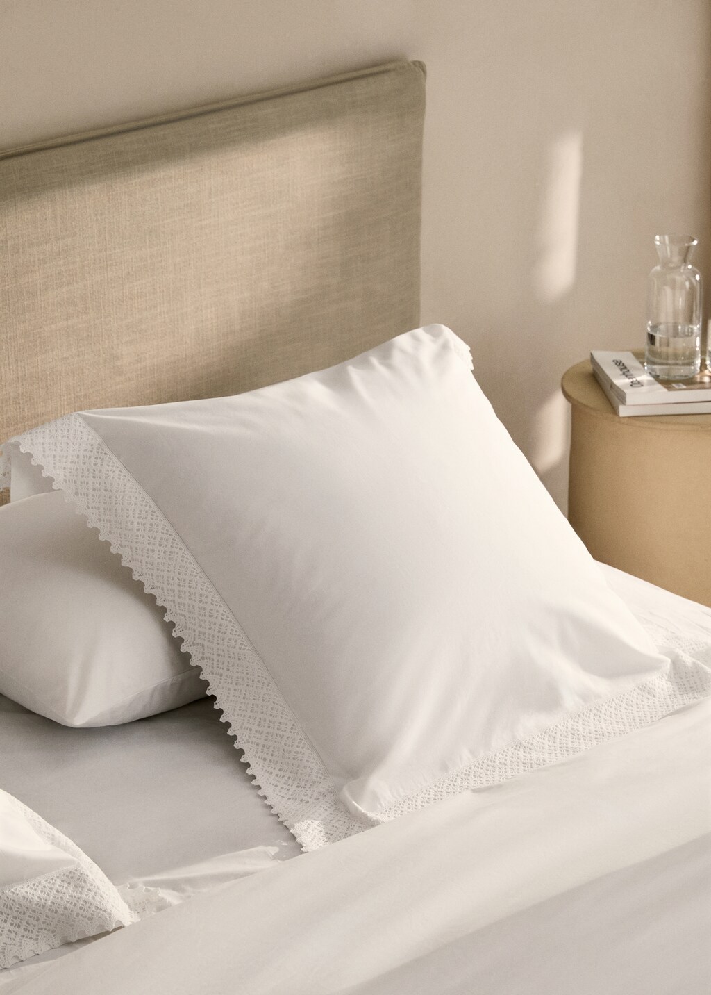 Duvet cover with lace detail for 180/200 cm bed - Home Duvet cover with lace detail for 180/200 cm bed - Home