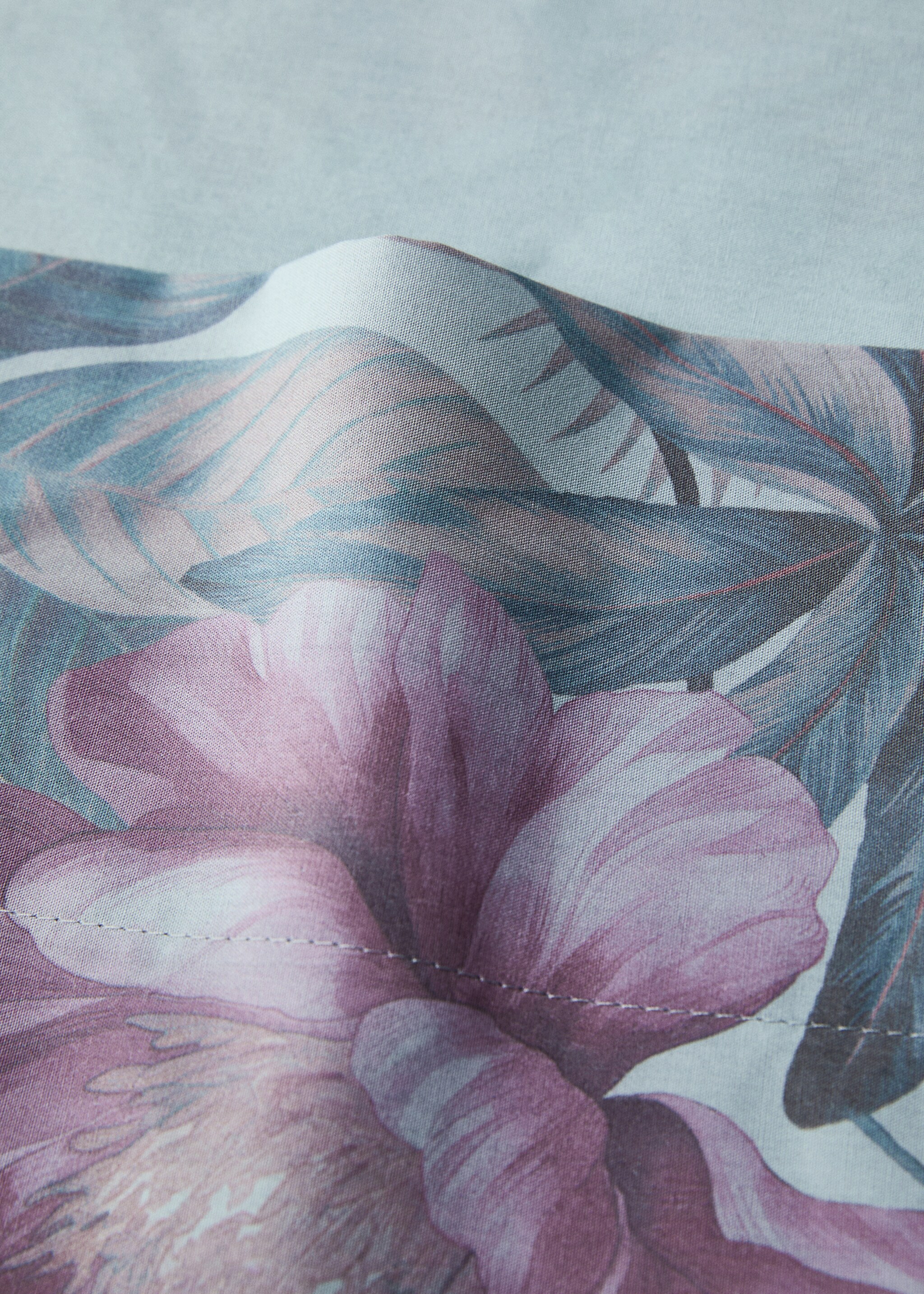 Cotton percale multi-coloured floral-print top sheet for 150/160cm bed - Details of the article 1