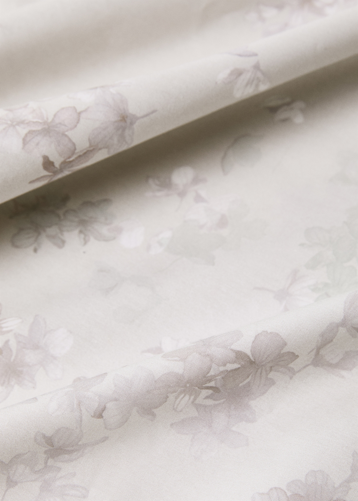 Percale cotton top sheet with romantic flower print for 135/140 cm bed - Details of the article 3