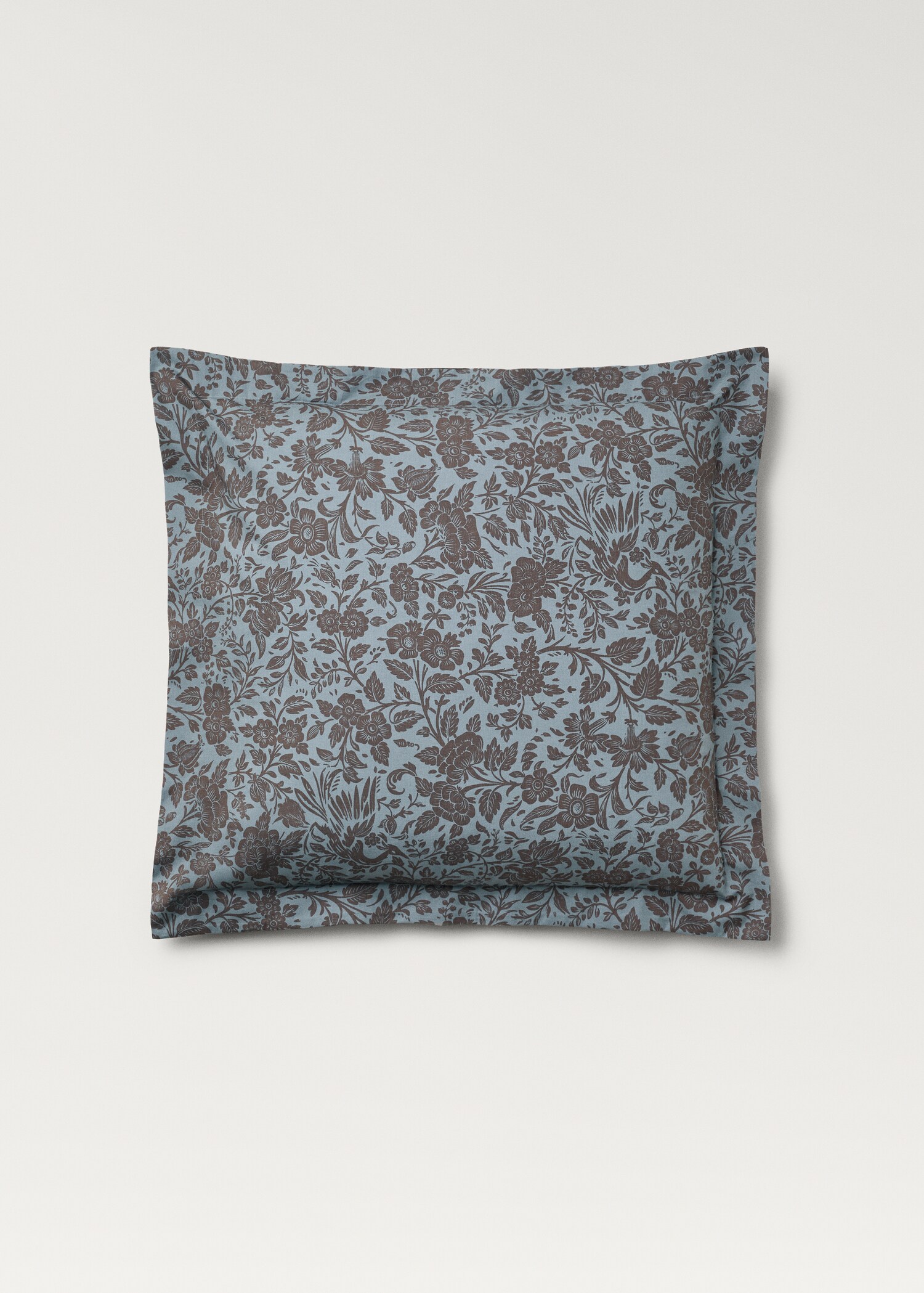 Two cotton percale two-tone floral-print pillowcases 60x60 cm - Article without model