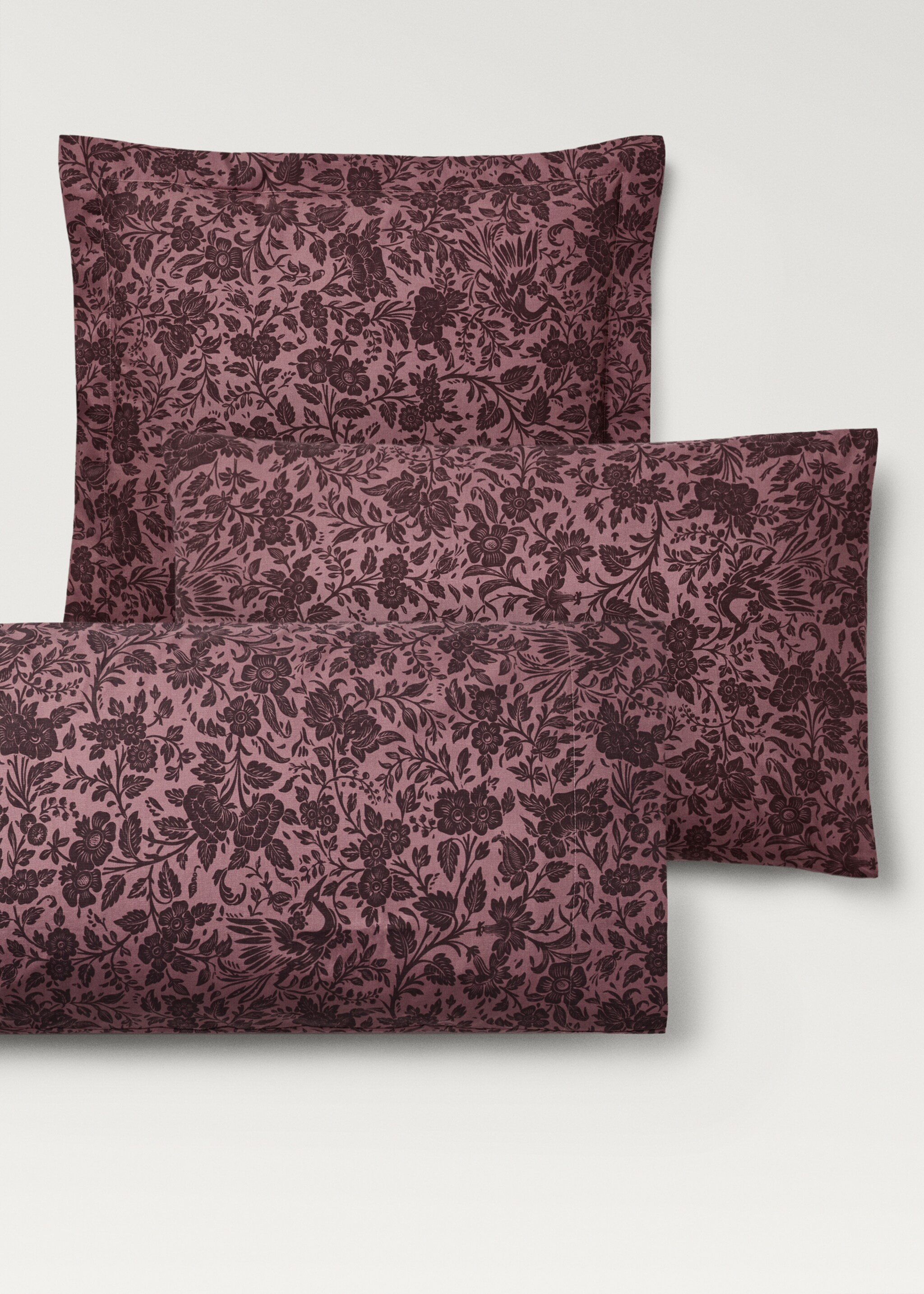 Two cotton percale two-tone floral-print pillowcases 60x60 cm - Details of the article 4