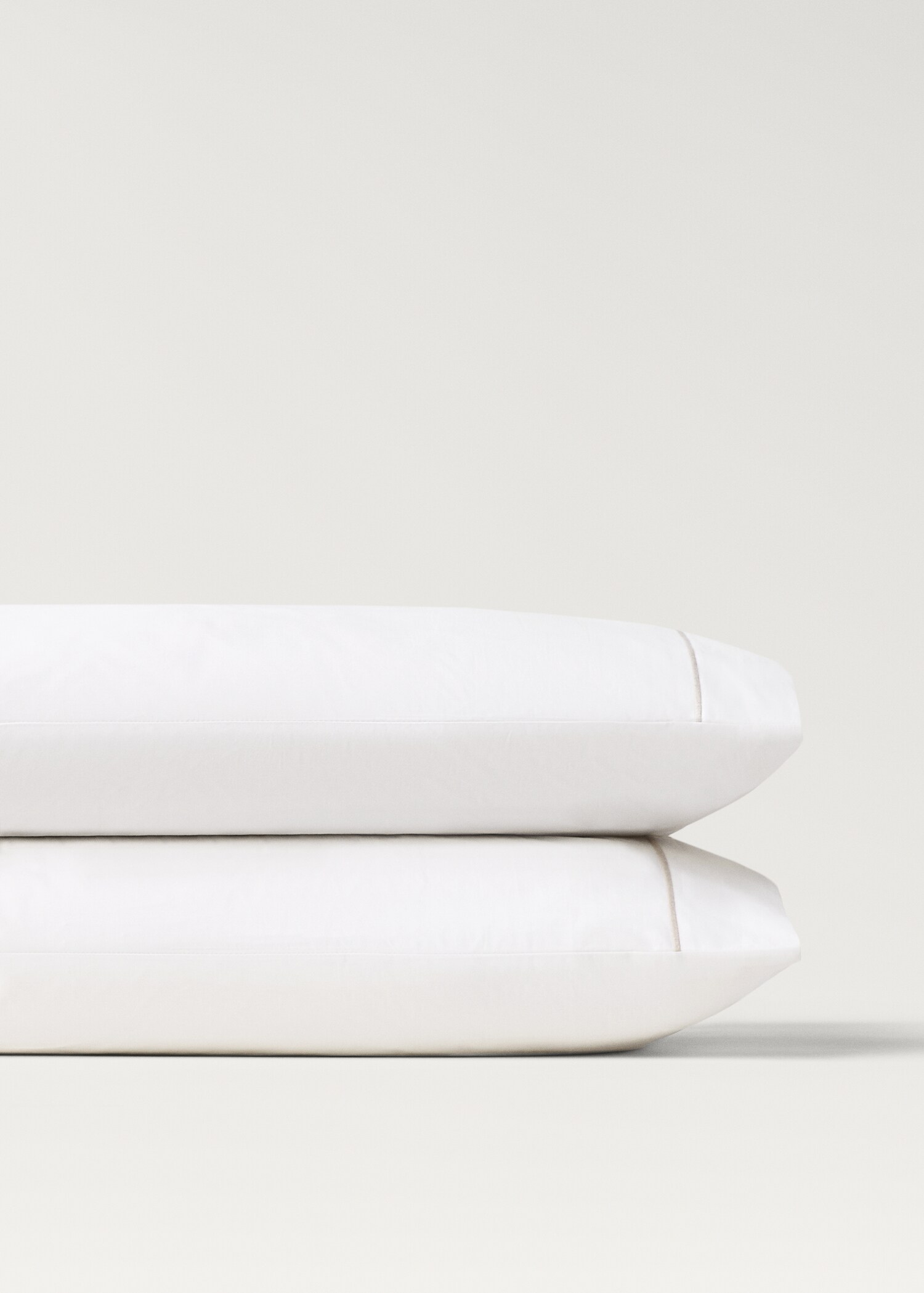 Two cotton percale pillowcases with scalloped detail 50x75 cm - Details of the article 1
