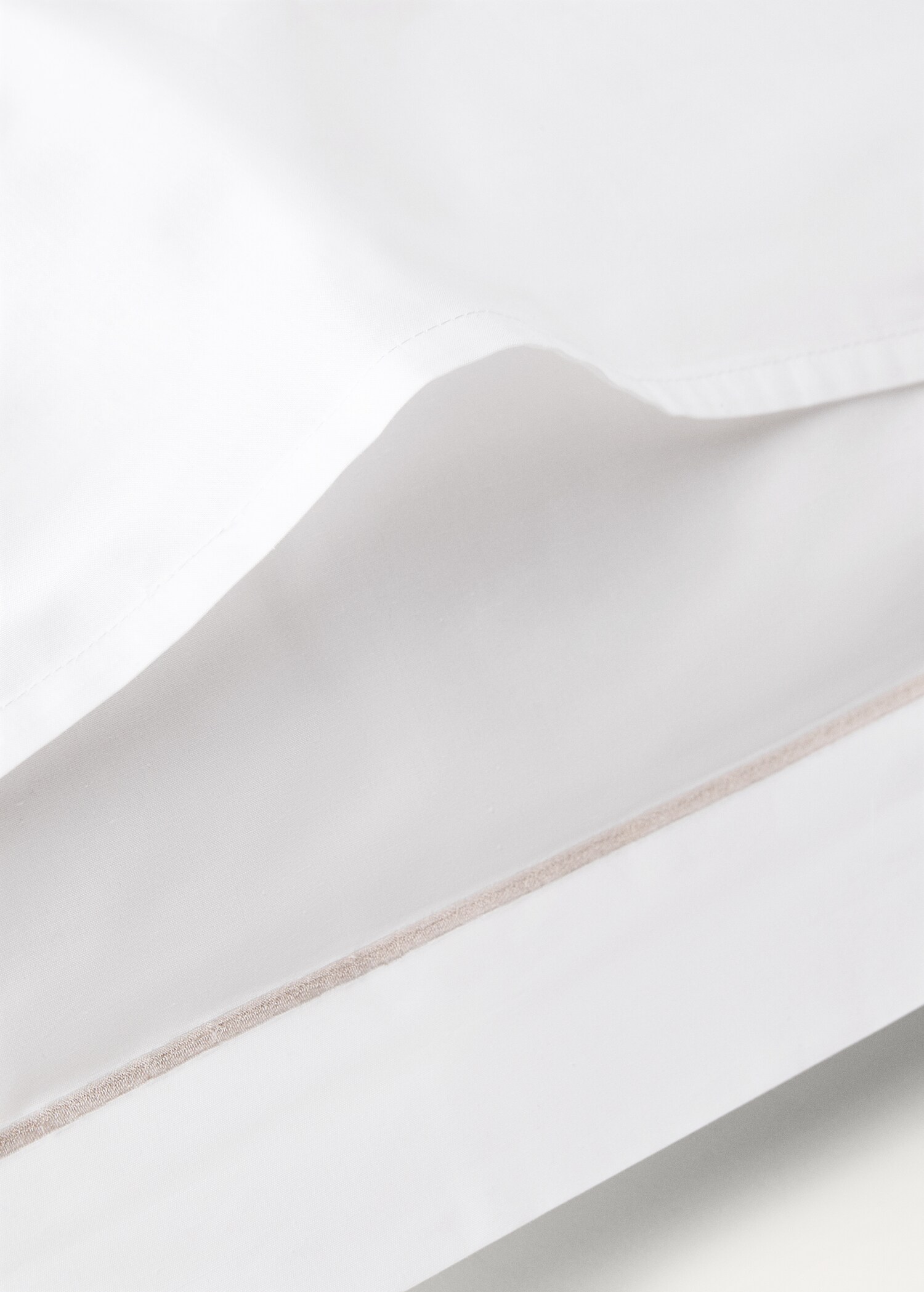 Two cotton percale pillowcases with scalloped detail 60x60 cm - Details of the article 3