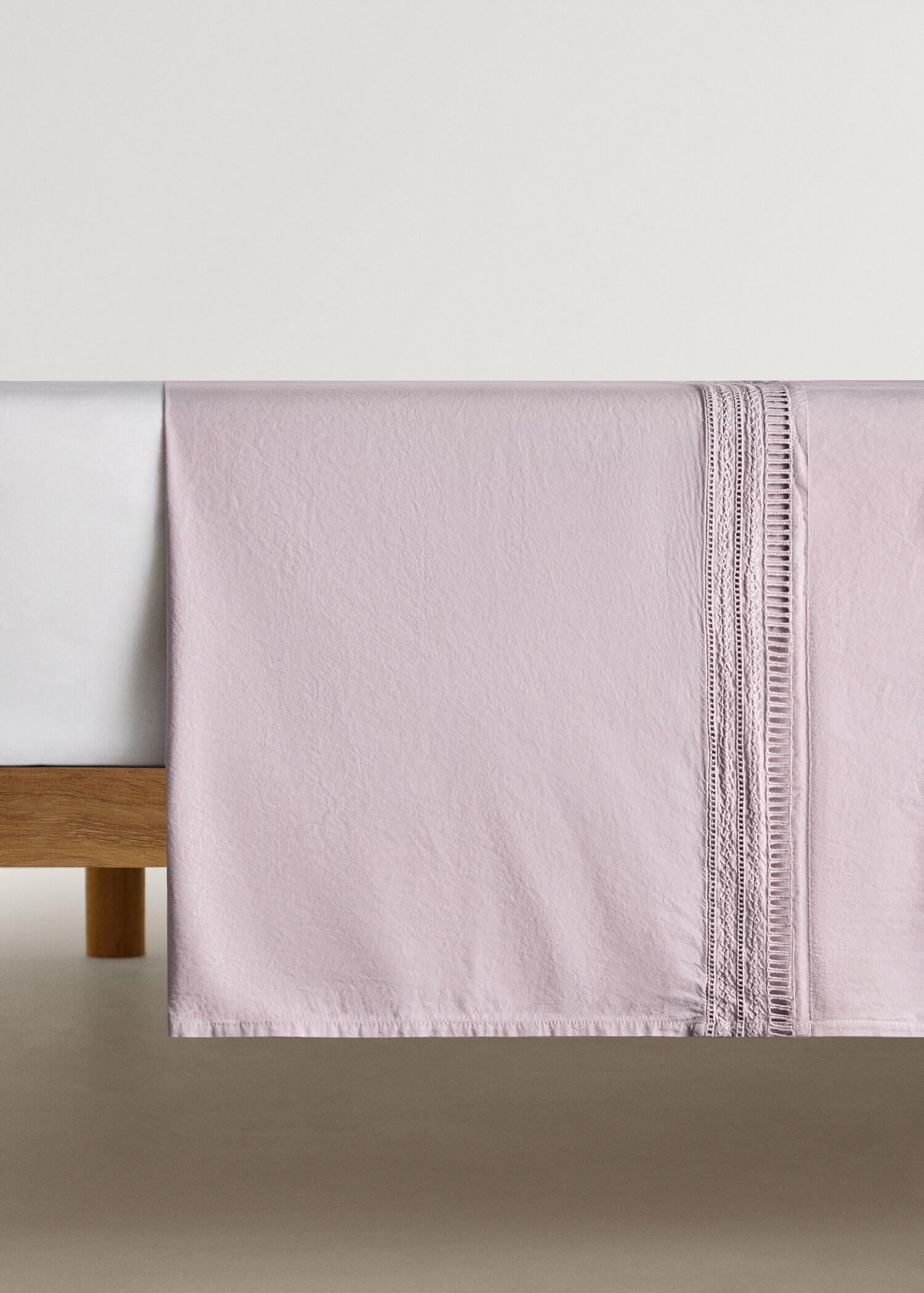 Drap plat finition brodée lit 180/200 cm - Article sans modèle