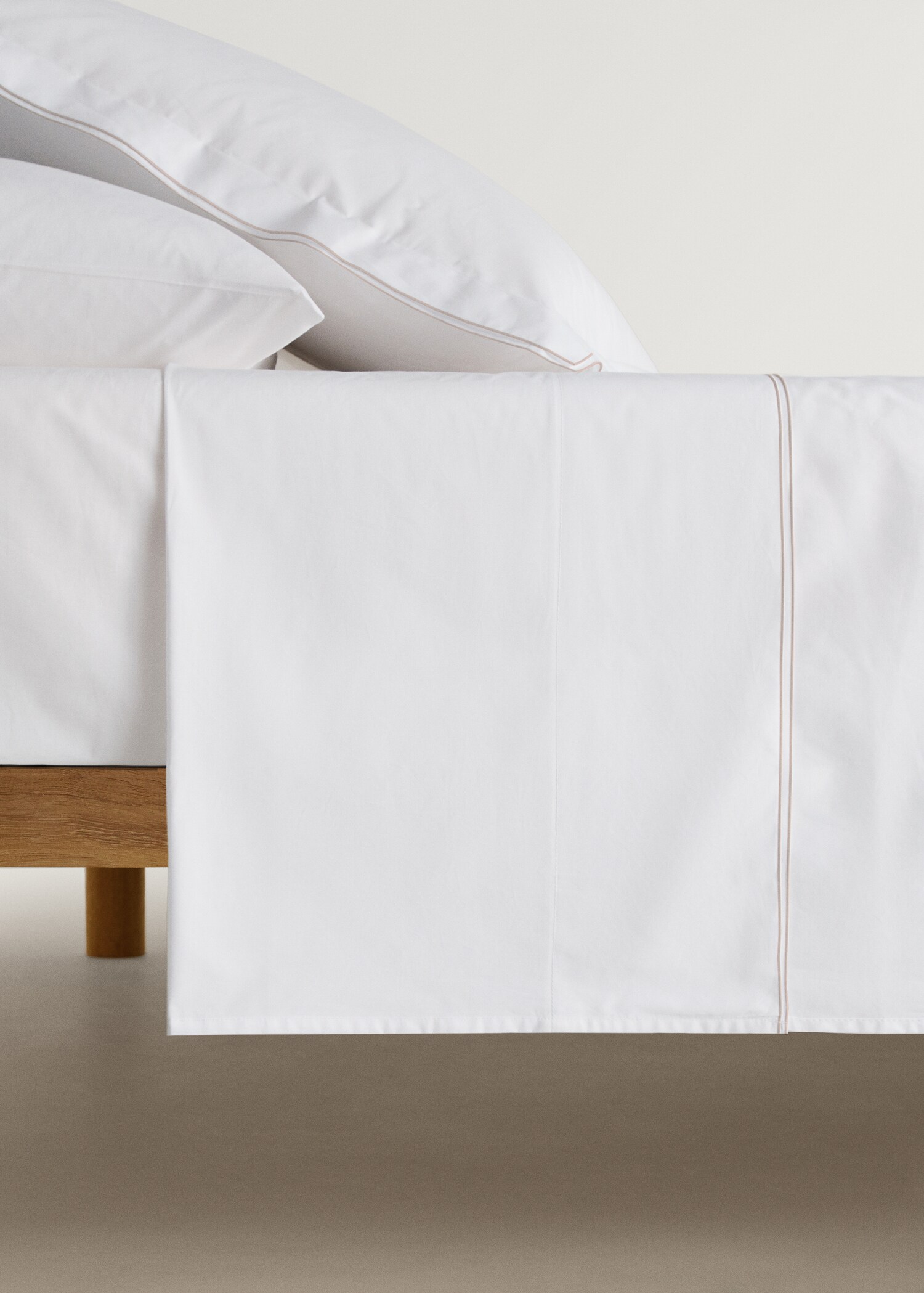 Bovenlaken van perkalkatoen met dubbele overlock, bed 180/200 cm - Artikel zonder model