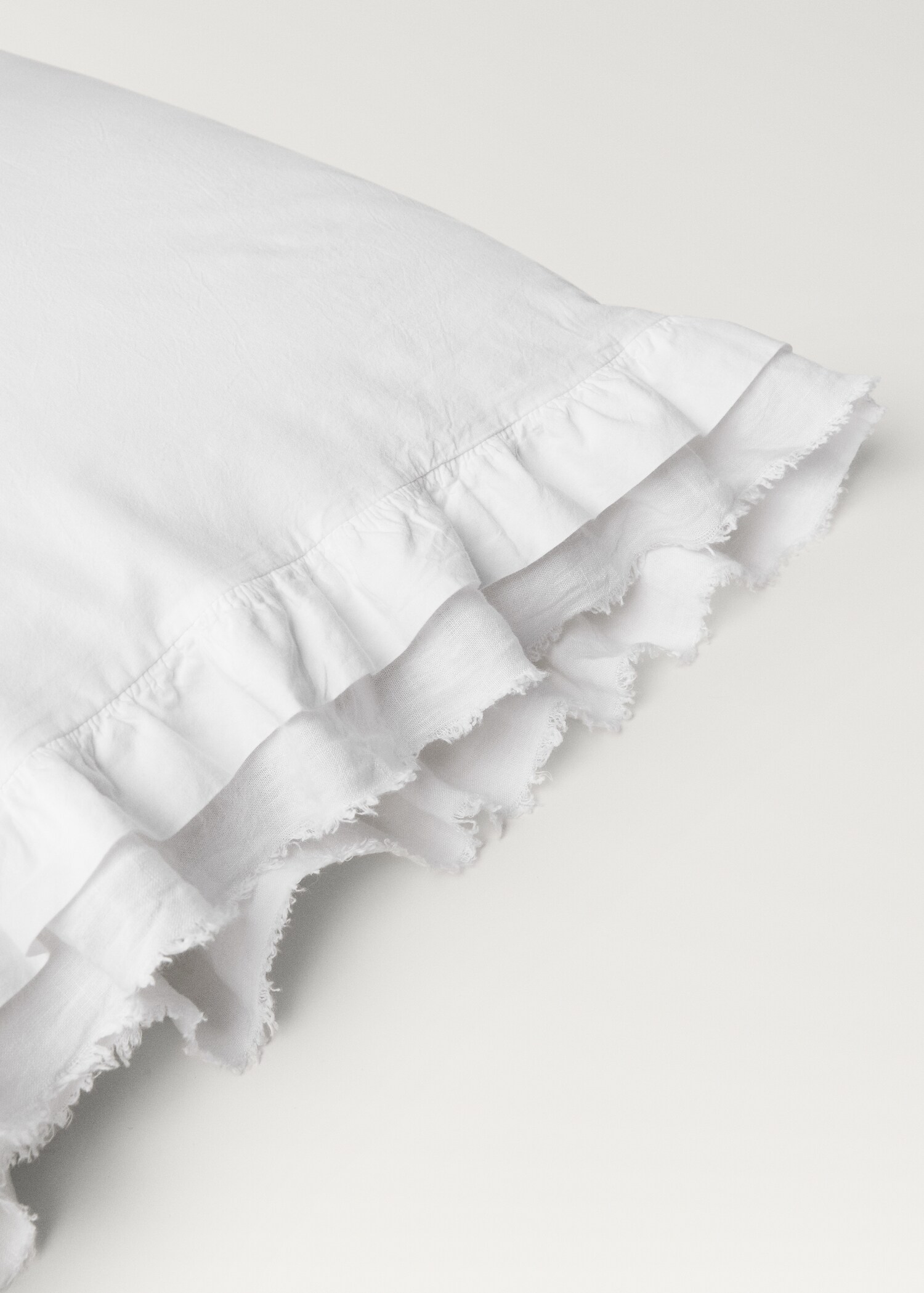 Washed cotton linen pillowcase with ruffles 45x110 cm - Details of the article 1