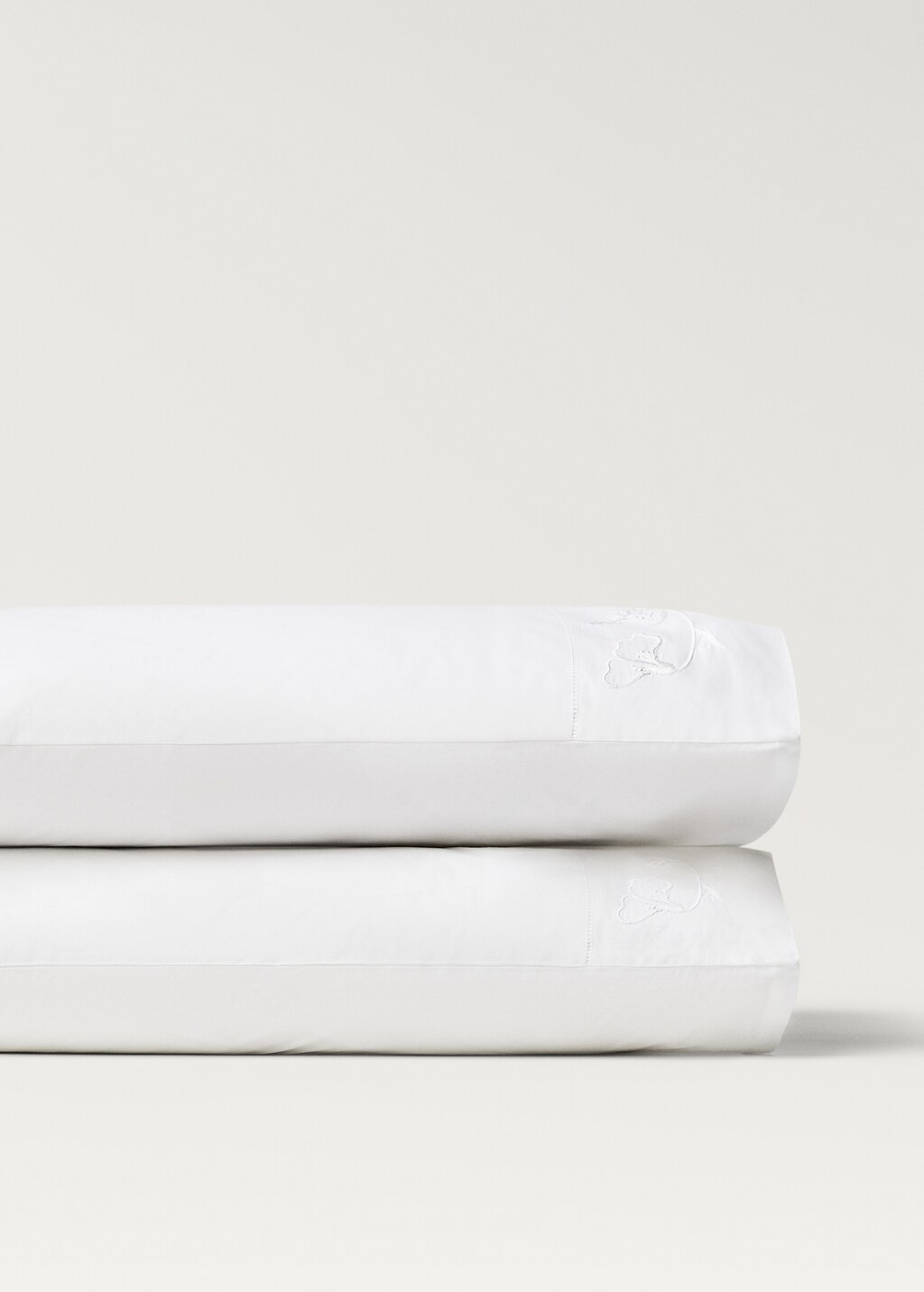 Two cotton hand-embroidered floral pillowcases 50x75 cm