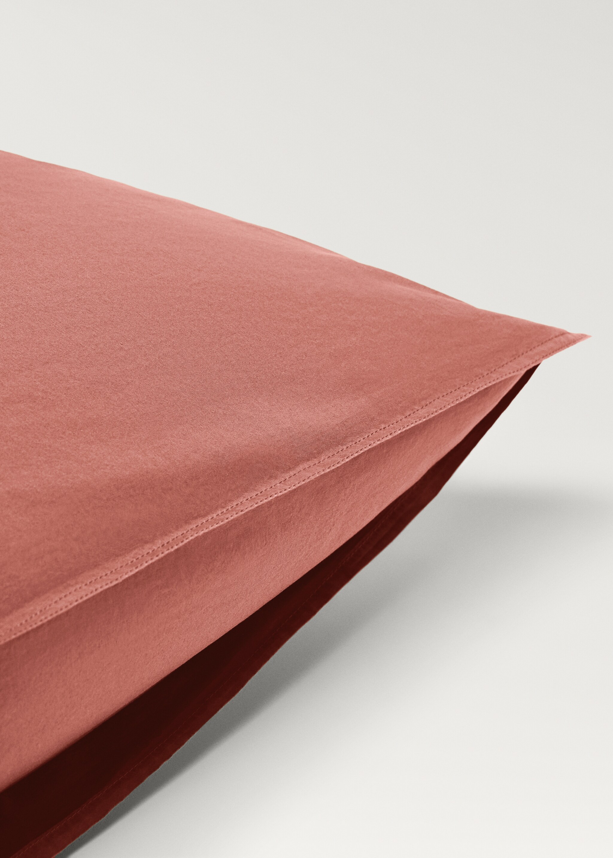 Two cotton poplin pillowcases with double stitching 60x60 cm - Details of the article 2, Medium Pink. Ref: 87013031-00.