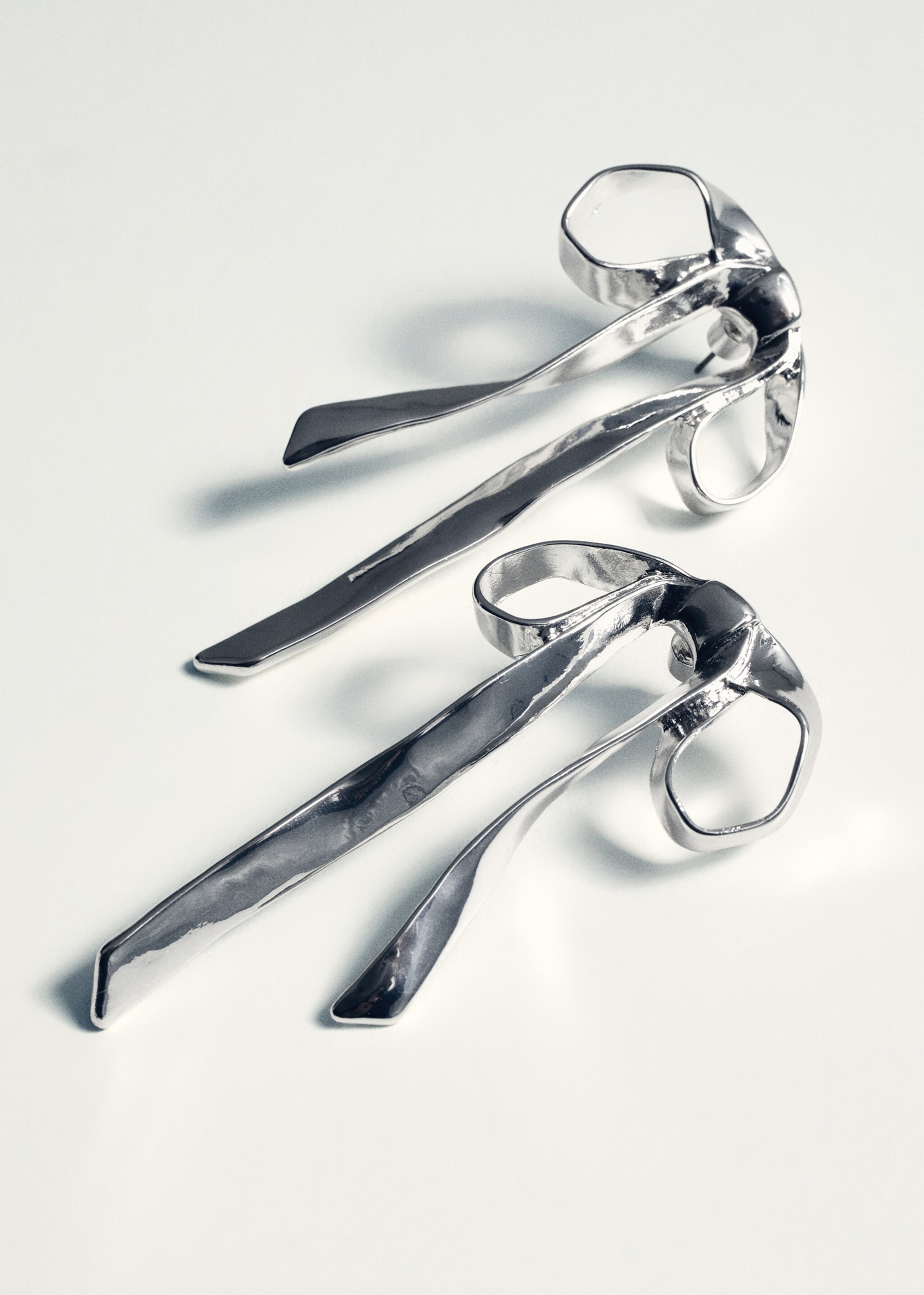 Boucles d'oreilles nœuds rigides - Détail de l'article 5